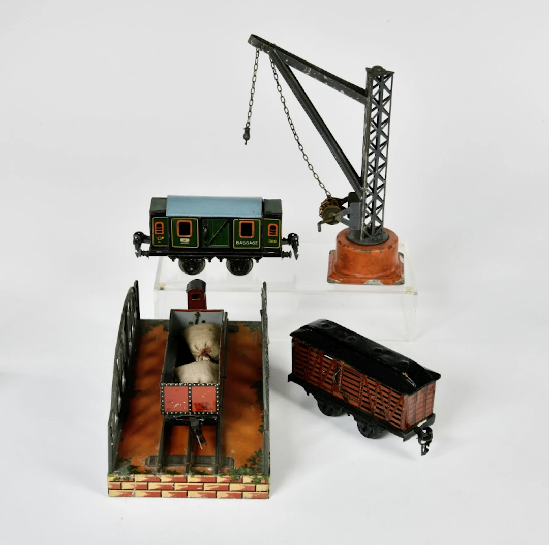 Bing, Kran, Brücke und 3 Wagen