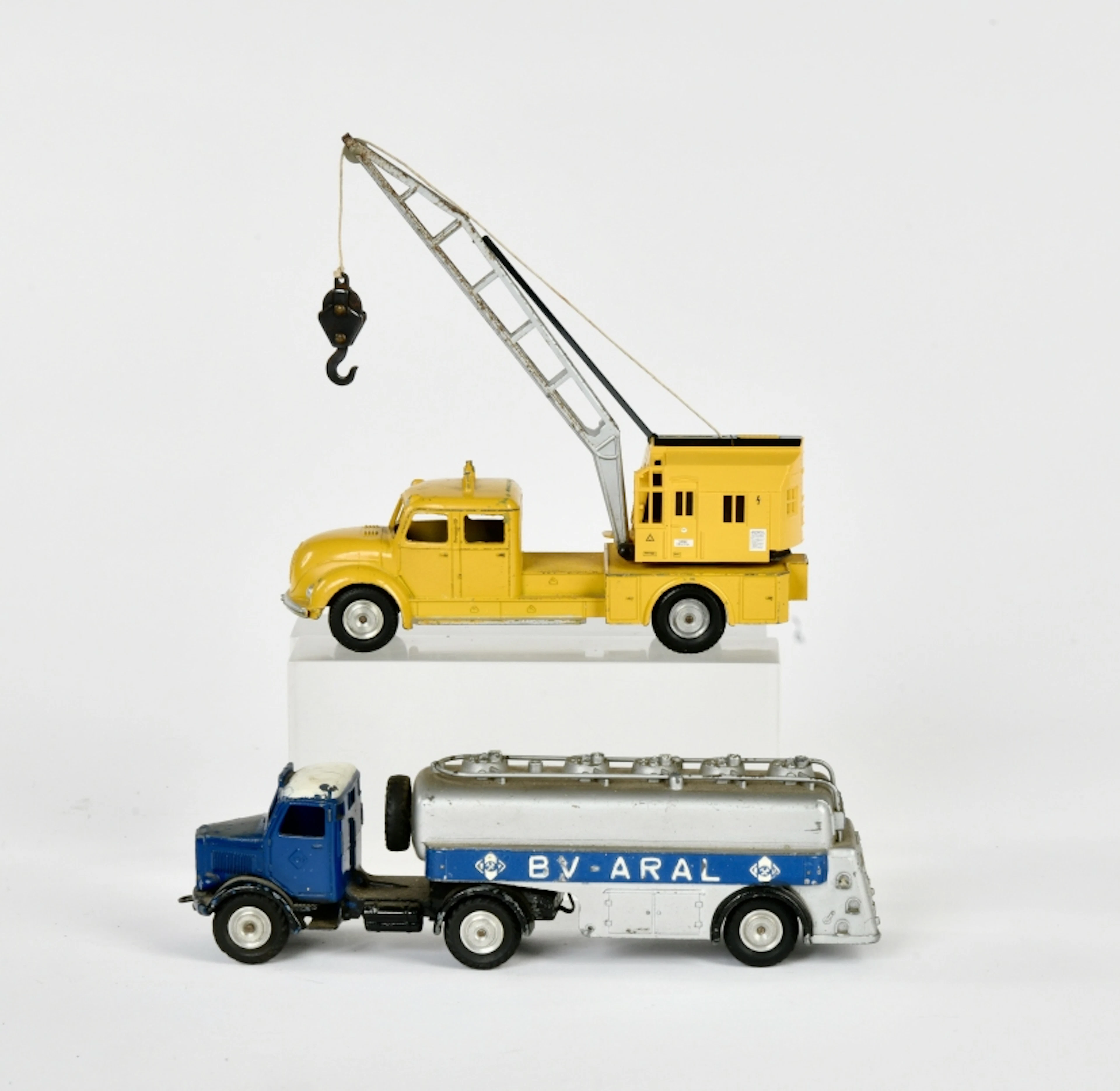 Märklin, Aral Tankwagen und Kranwagen