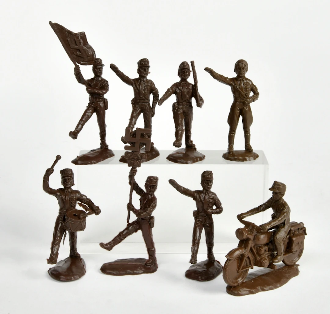 Atlantic, 8 Figuren