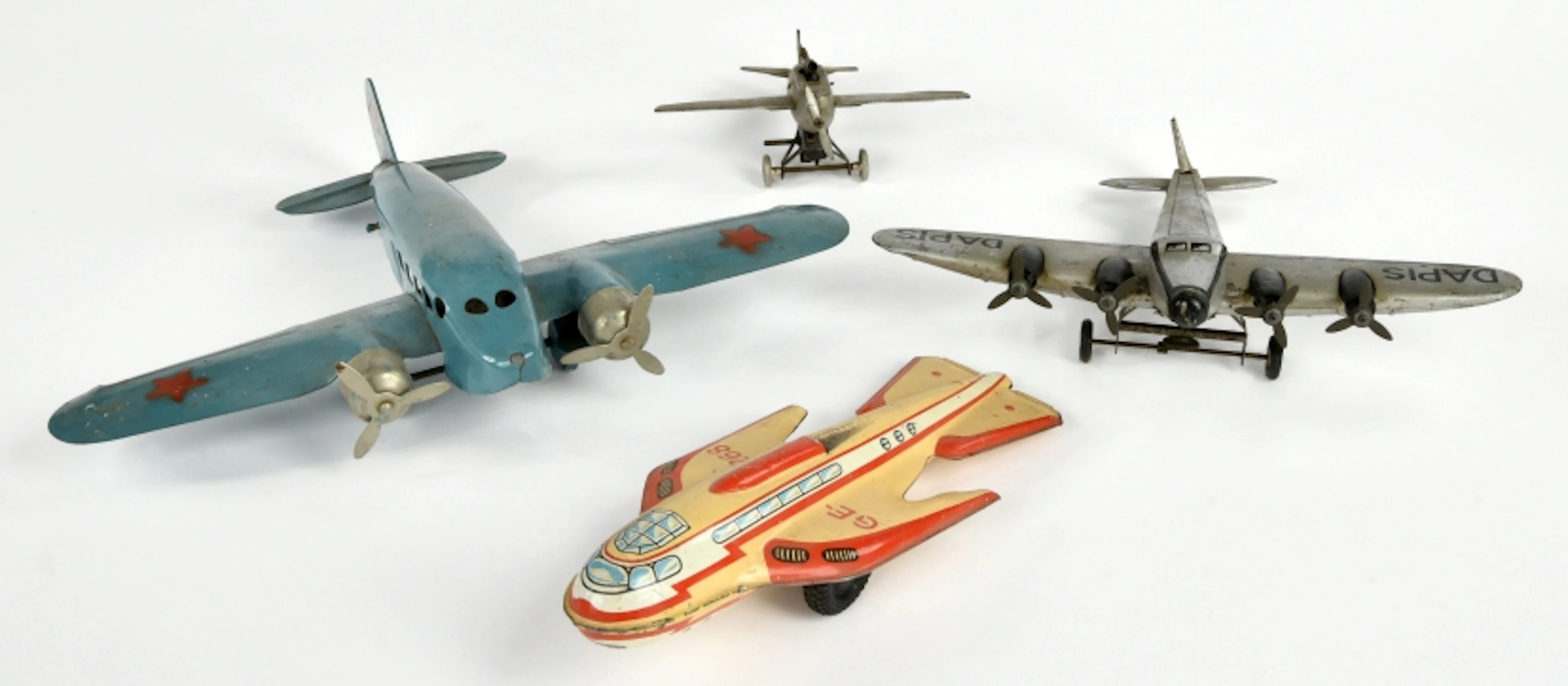 Technofix u.a., 4 Flugzeuge