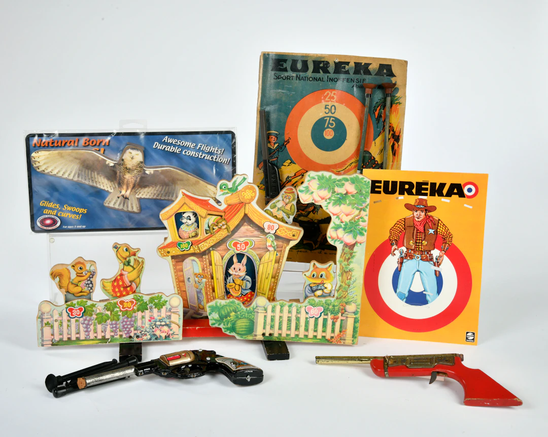Eureka u.a., 3 Schießspiele, 1 Flugeule
