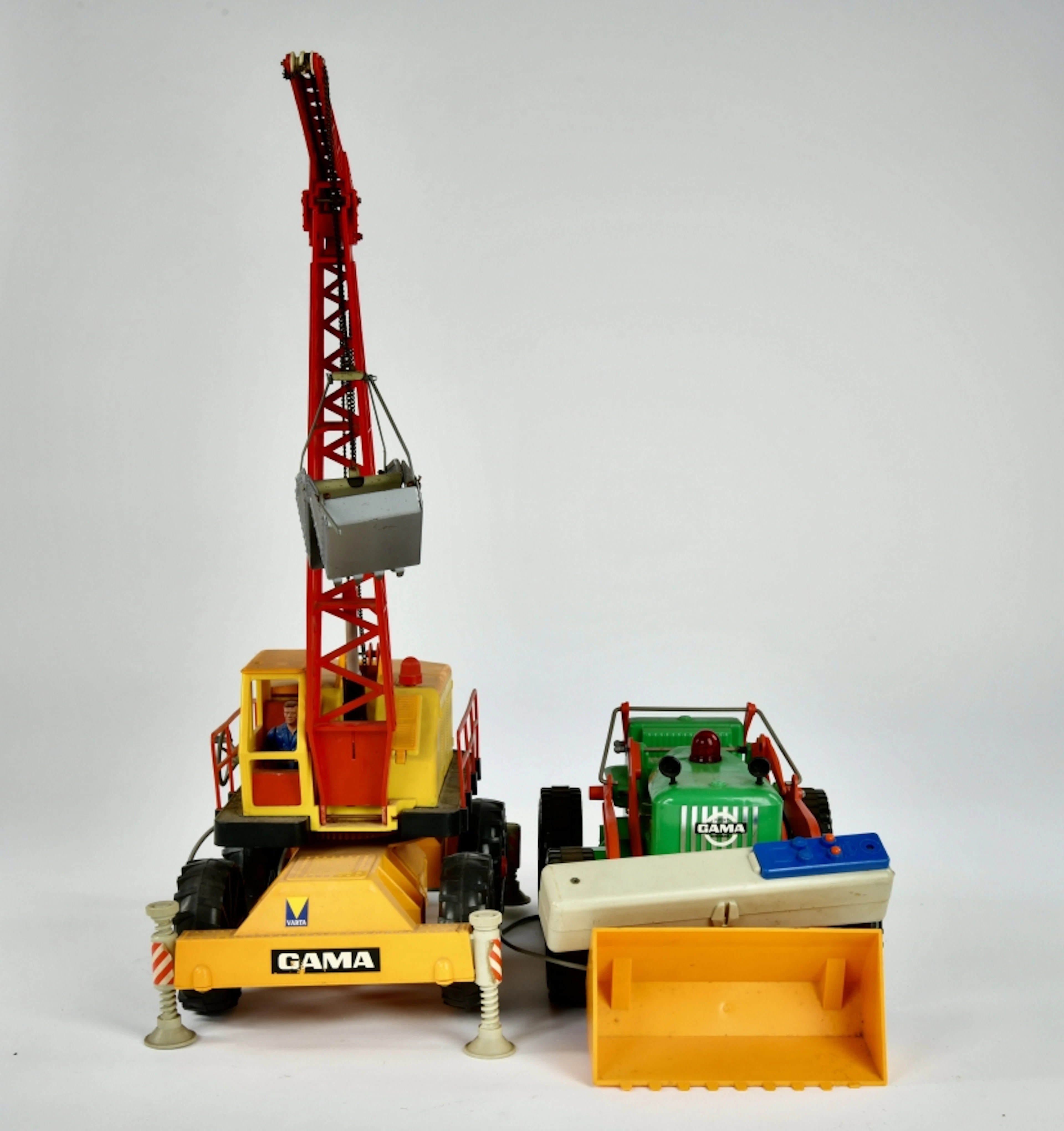Kran und Bagger