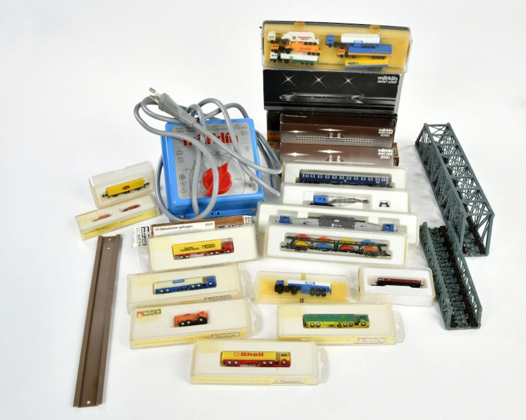 Märklin, Mini Club, Konvolut Loks, Wagen, Zubehör