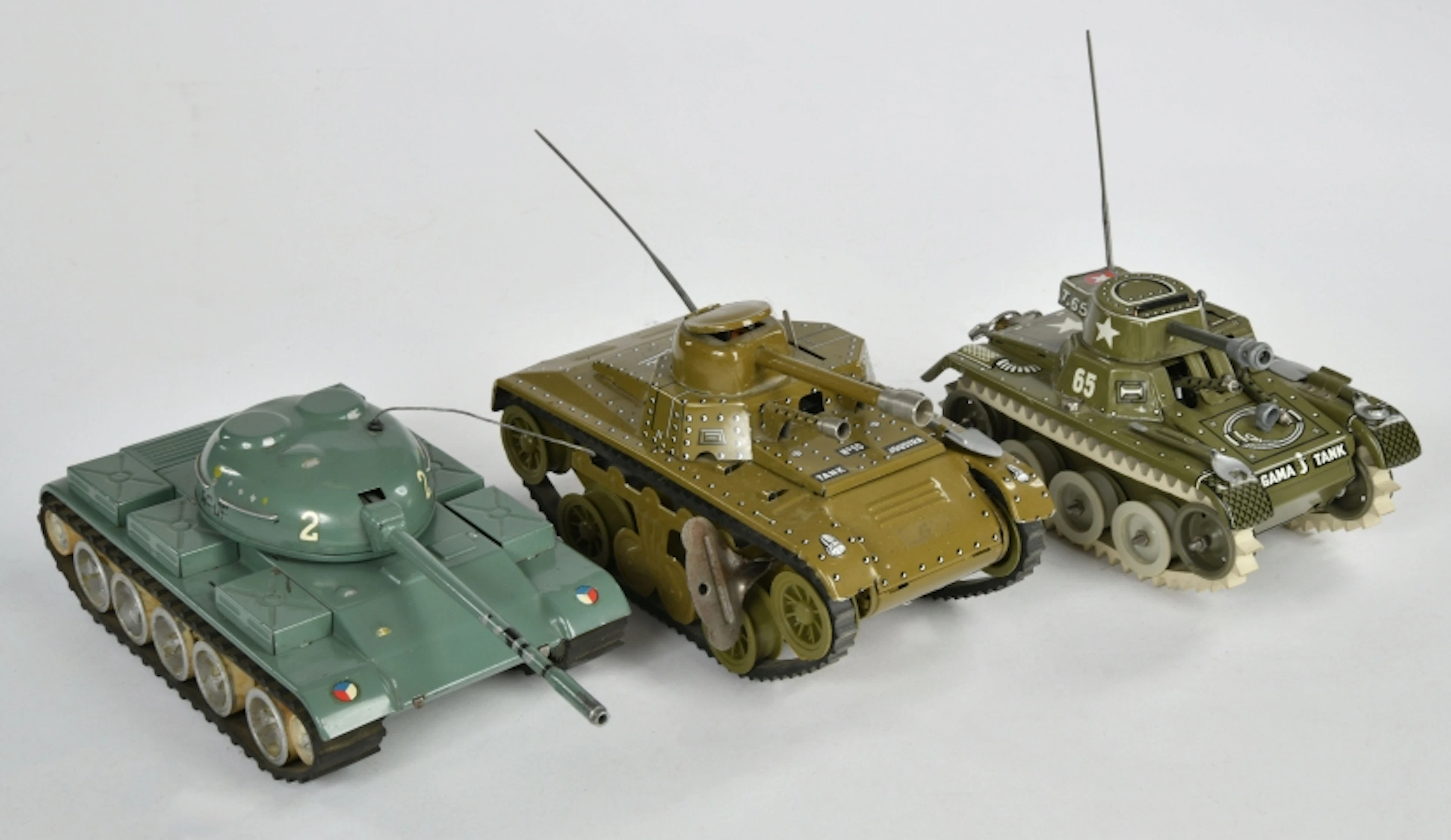 Joustra, Ites, Gama, 3 Panzer