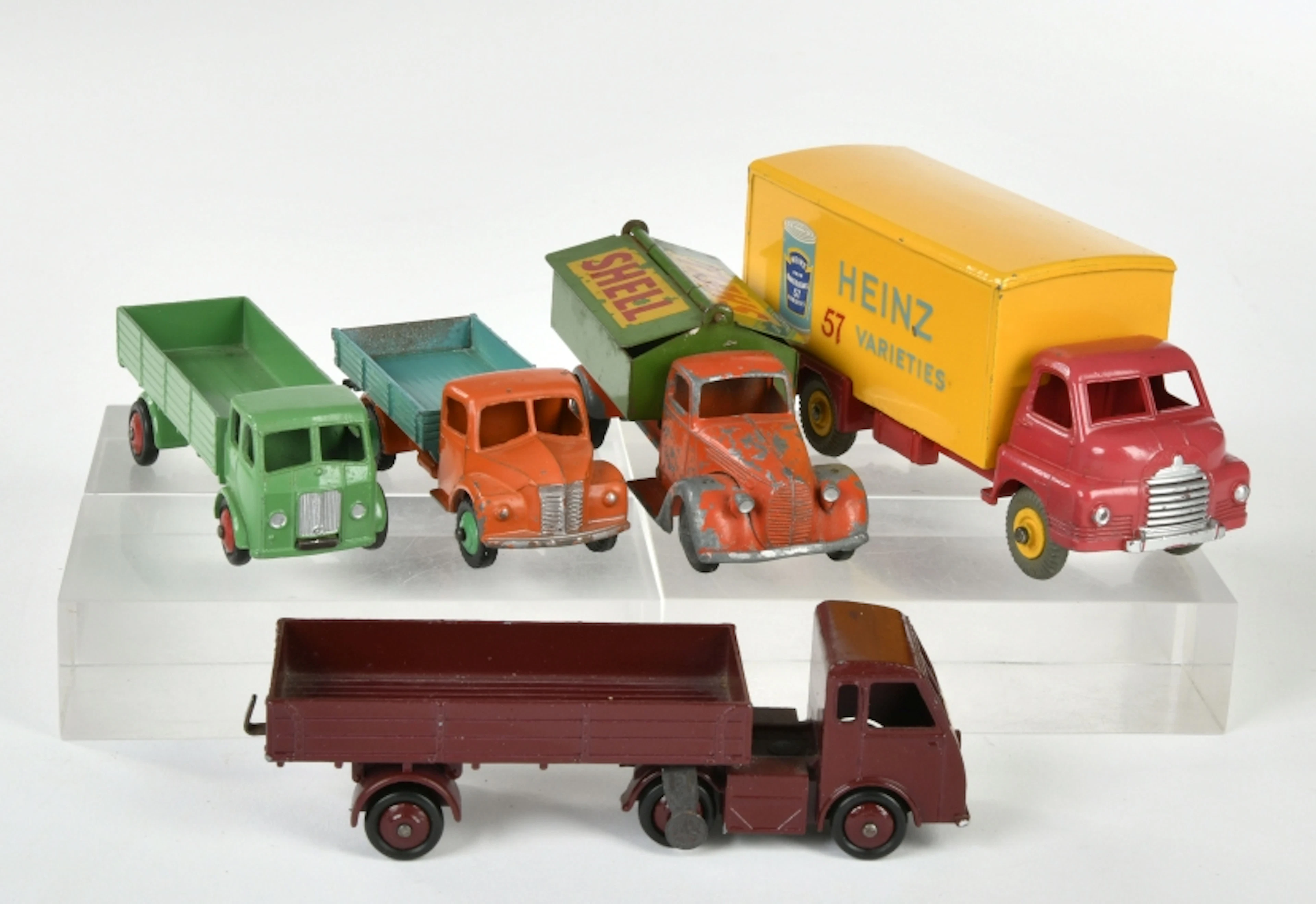 Dinky Toys, 5 LKWs