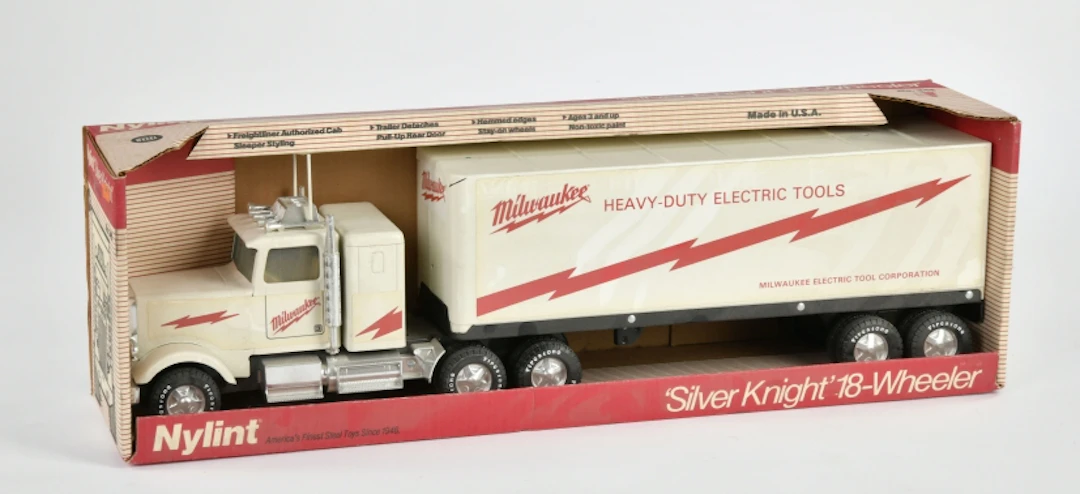 Nylint, LKW Silver Knight 12-Wheeler