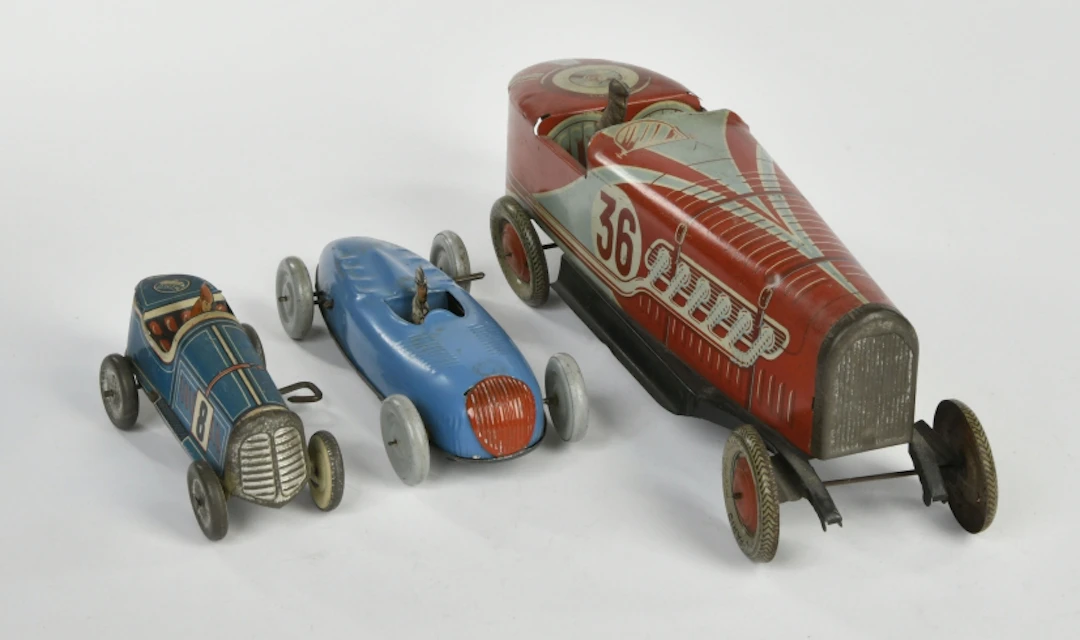 ML Paris u.a., 3 Rennwagen