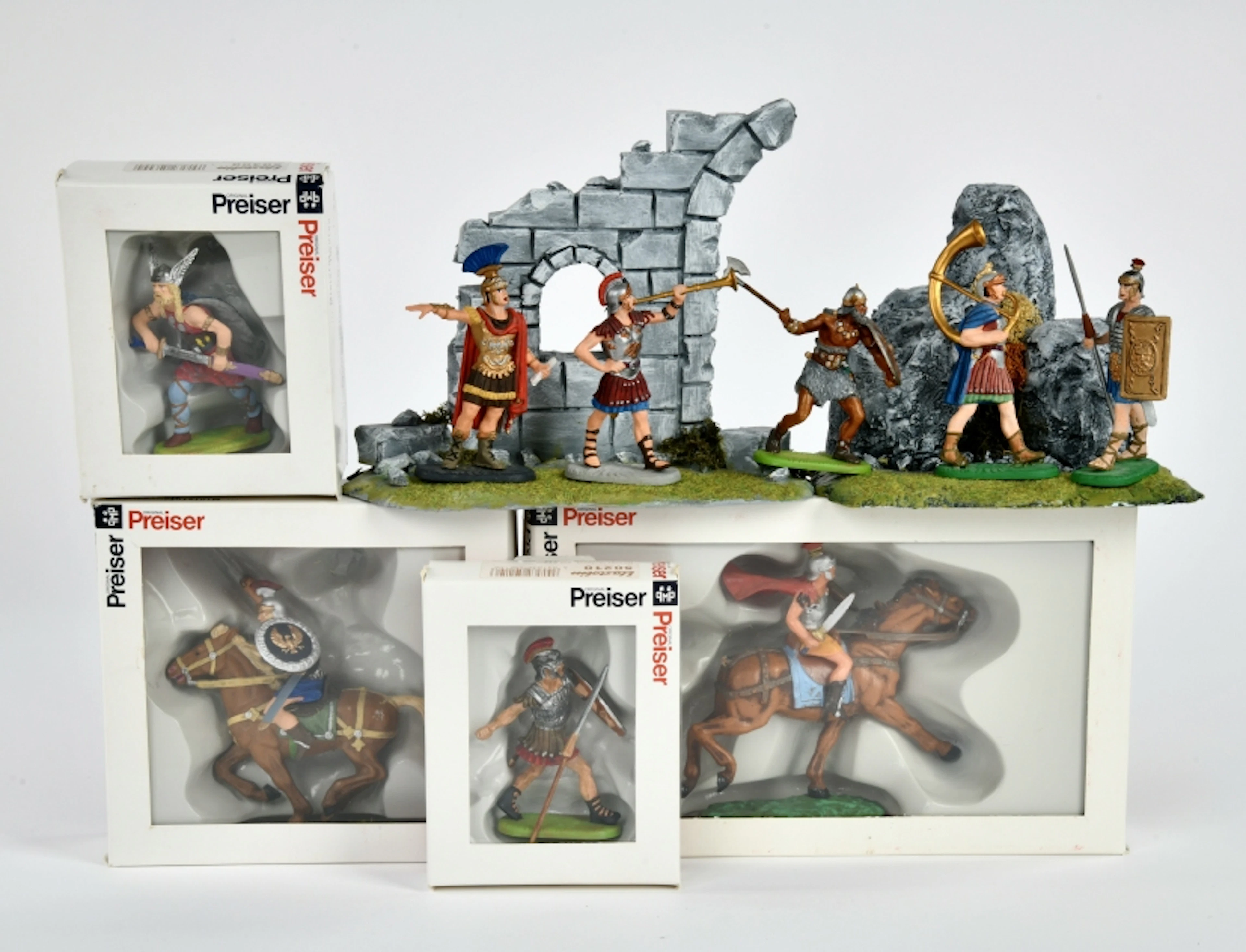 Preiser, 7 Römer, 2 Wikinger, 2 Felsen