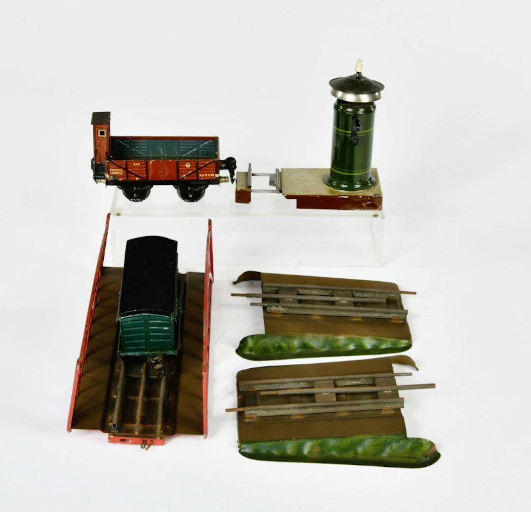 Märklin, 2 Wagen, Brücke und Läutewerk