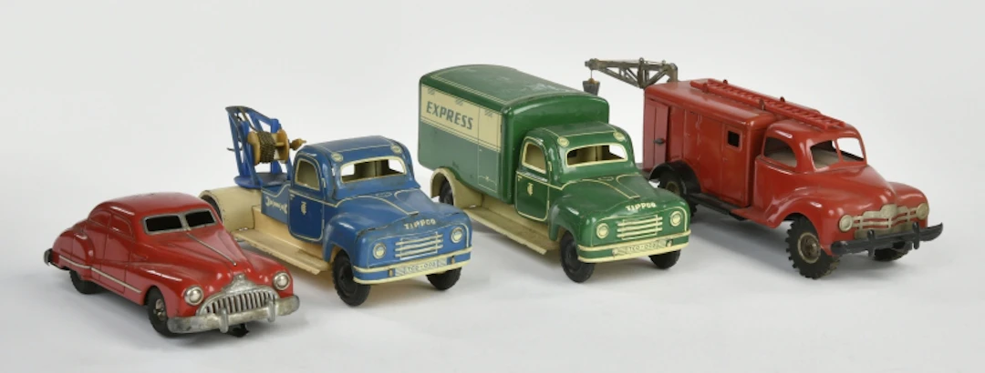 Gama, Tippco, 4 Fahrzeuge