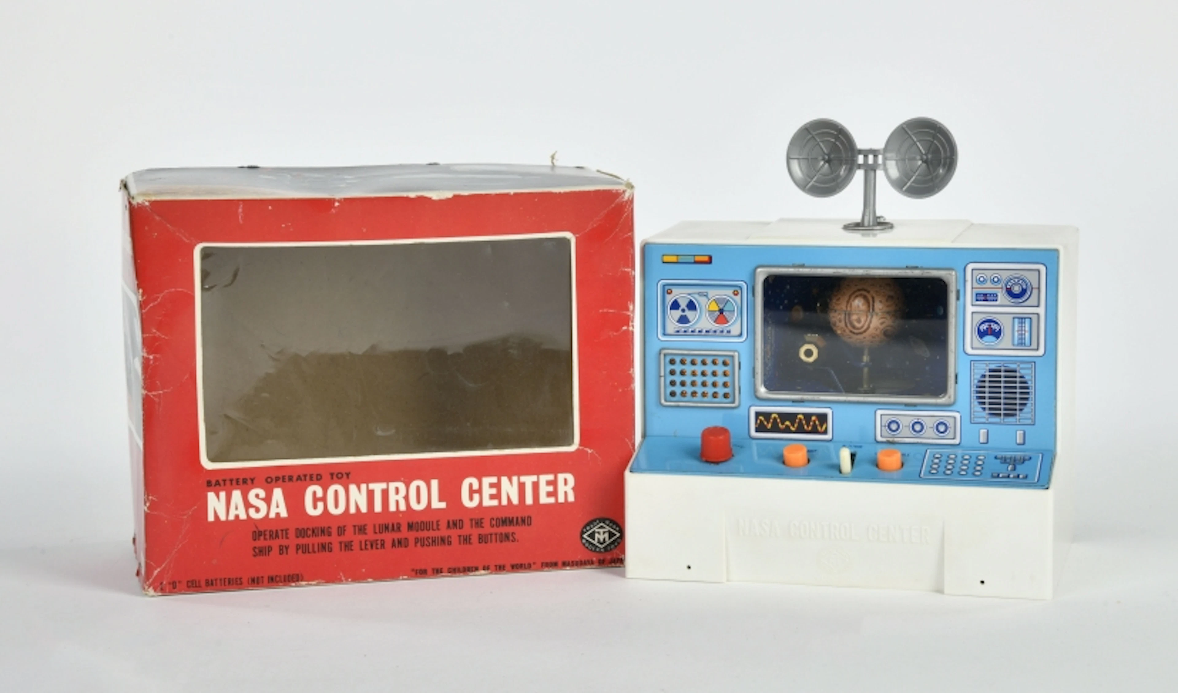 Modern Toys, Nasa Control Center