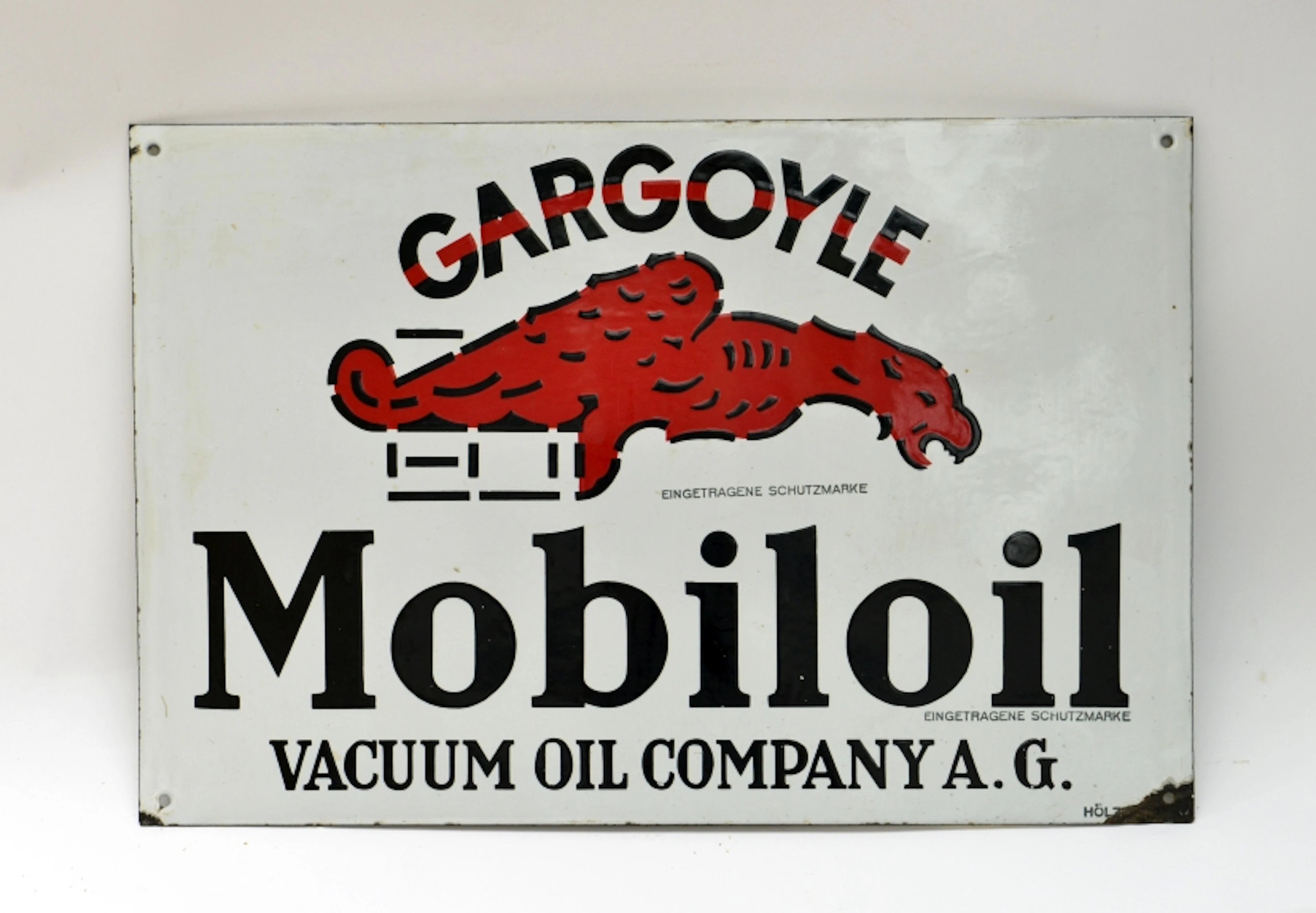 Gargoyle Mobiloil, Vacuum Oil Company, Emailschild
