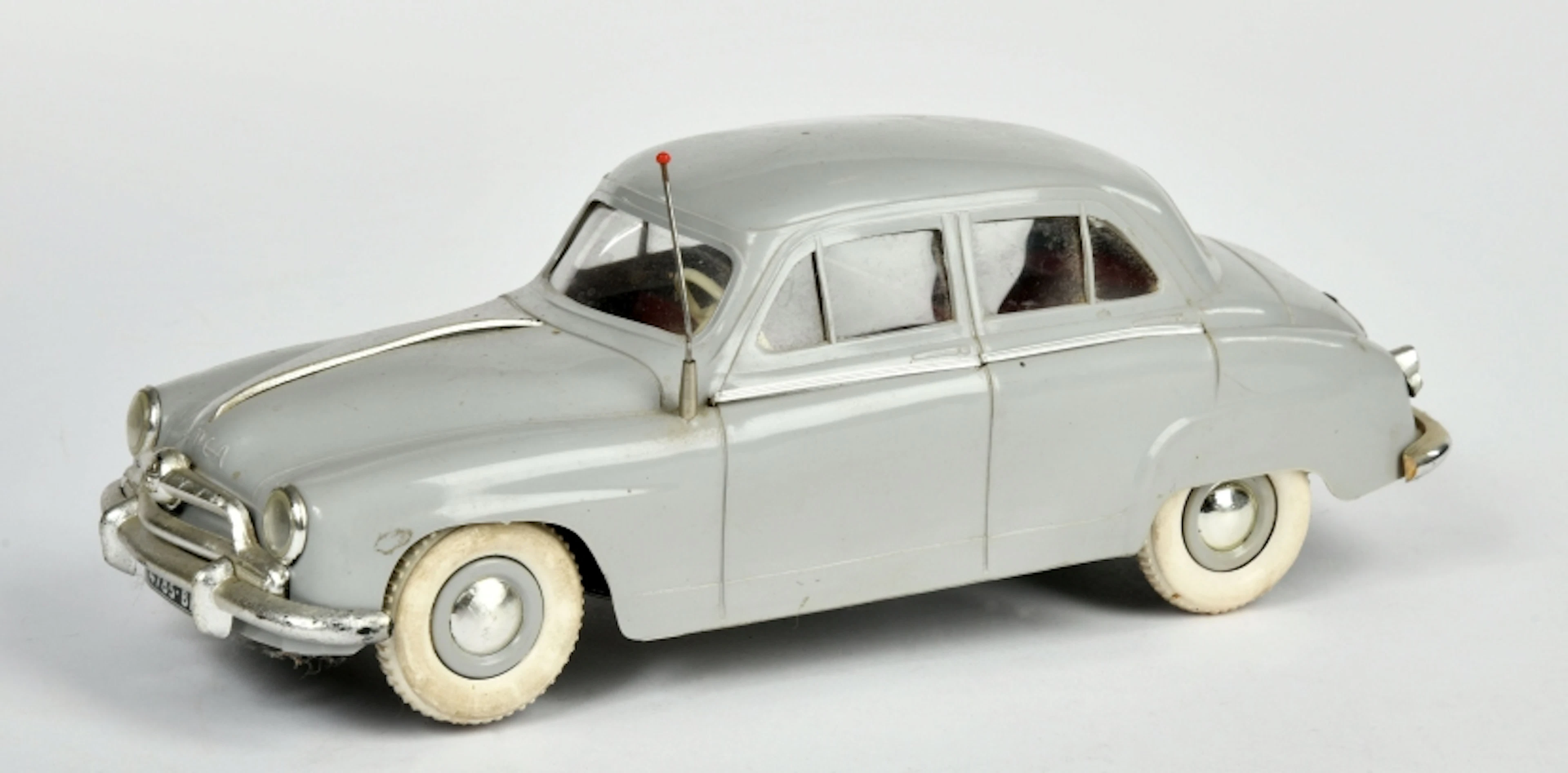 GeGe, Simca 9