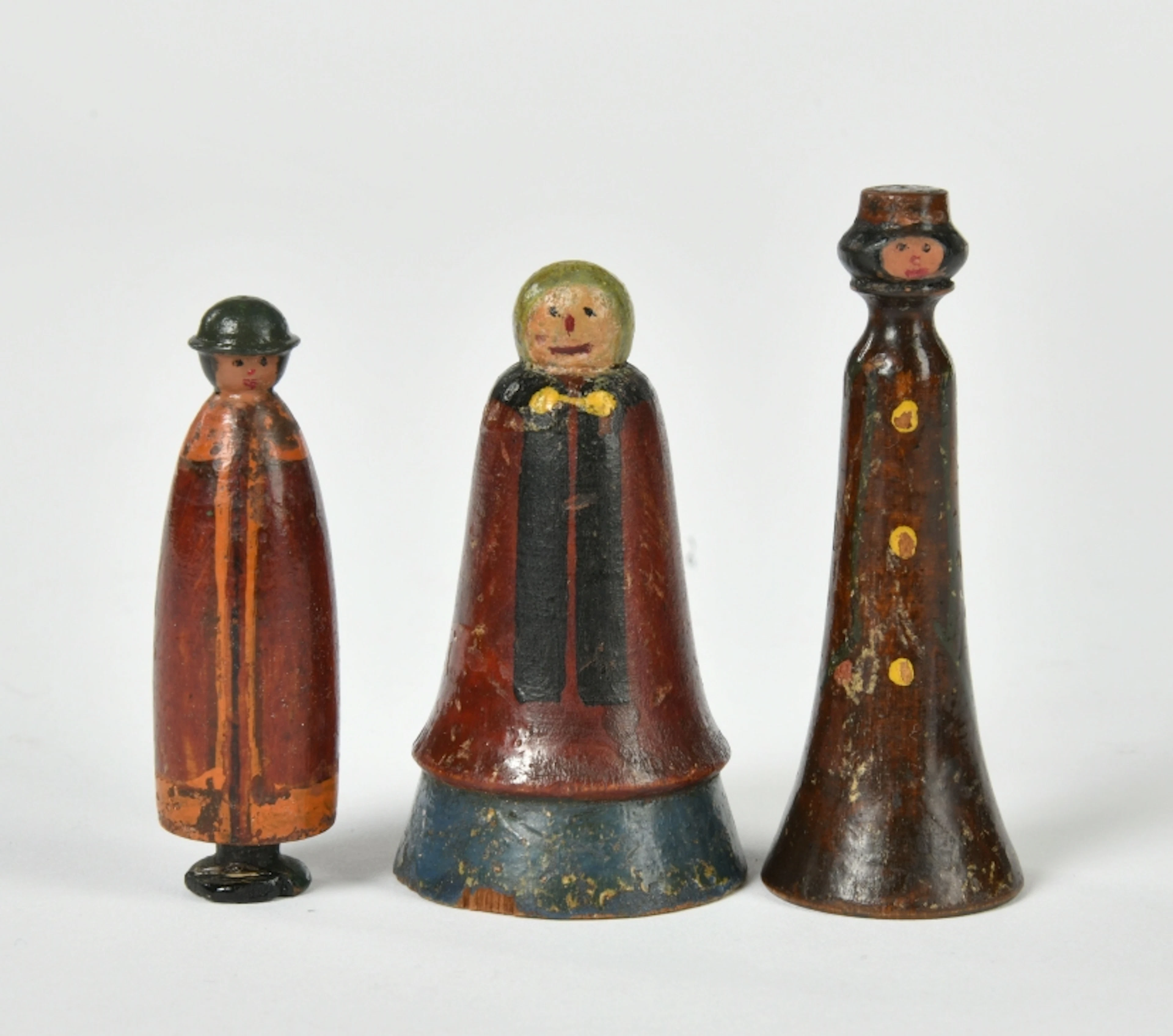 Koloman Moser, 3 gedrechselte Holzfiguren