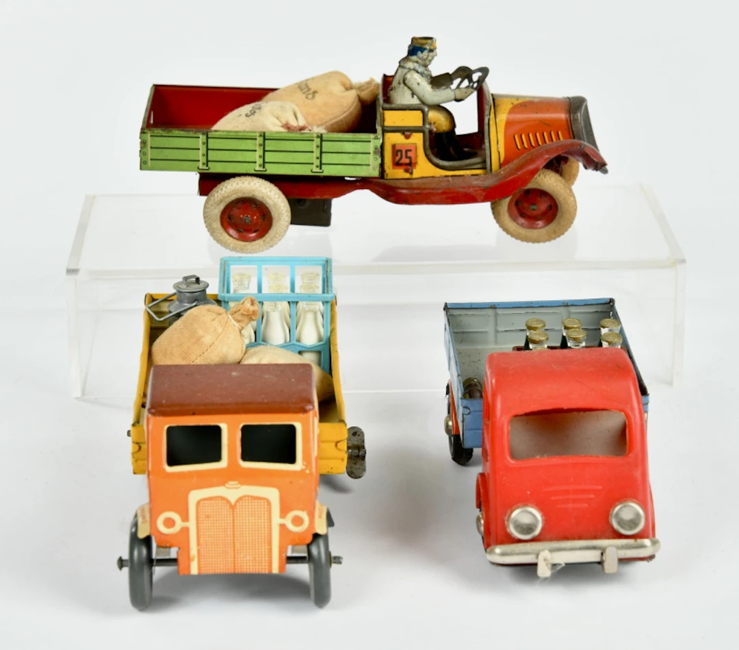 Mettoy u.a., 3 Lieferwagen