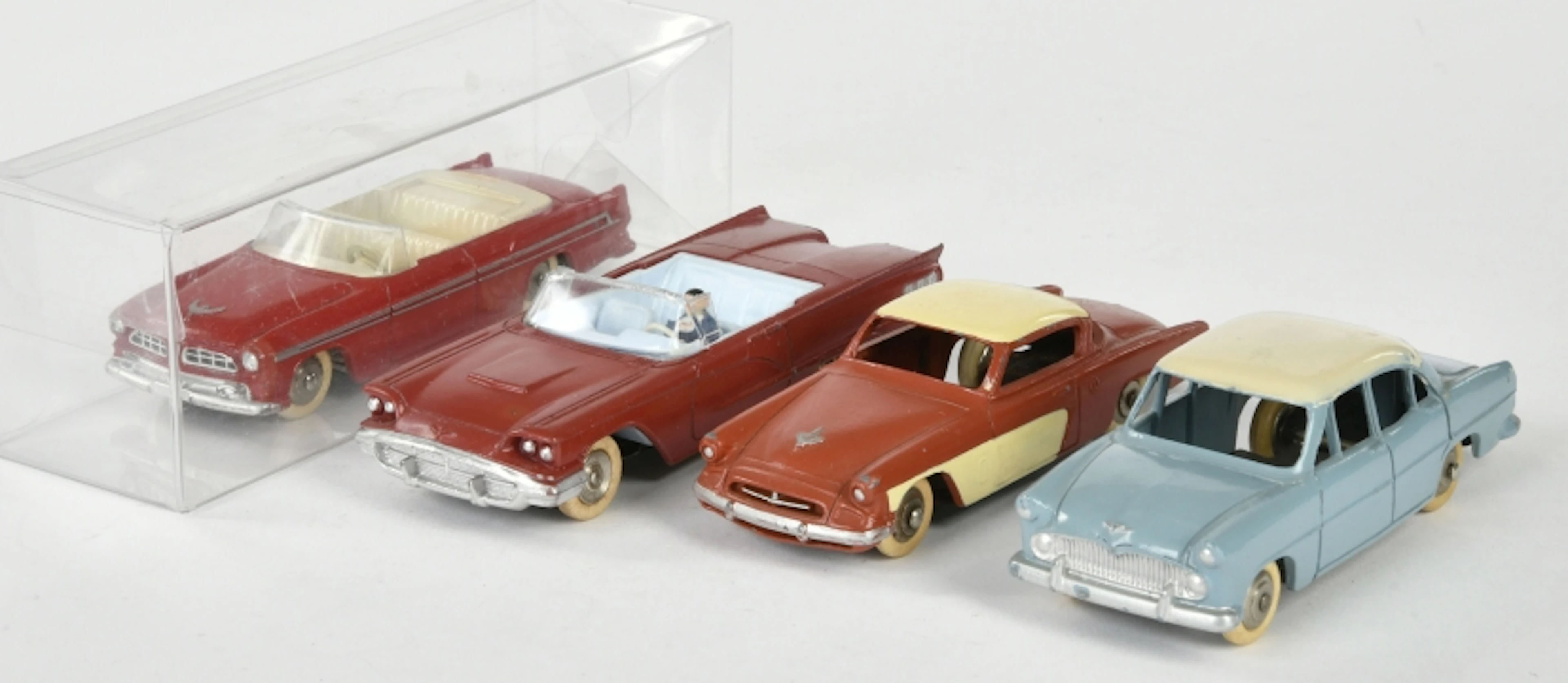 Dinky Toys, 4 Modelle, Simca, Ford Thunderbid, Studebaker