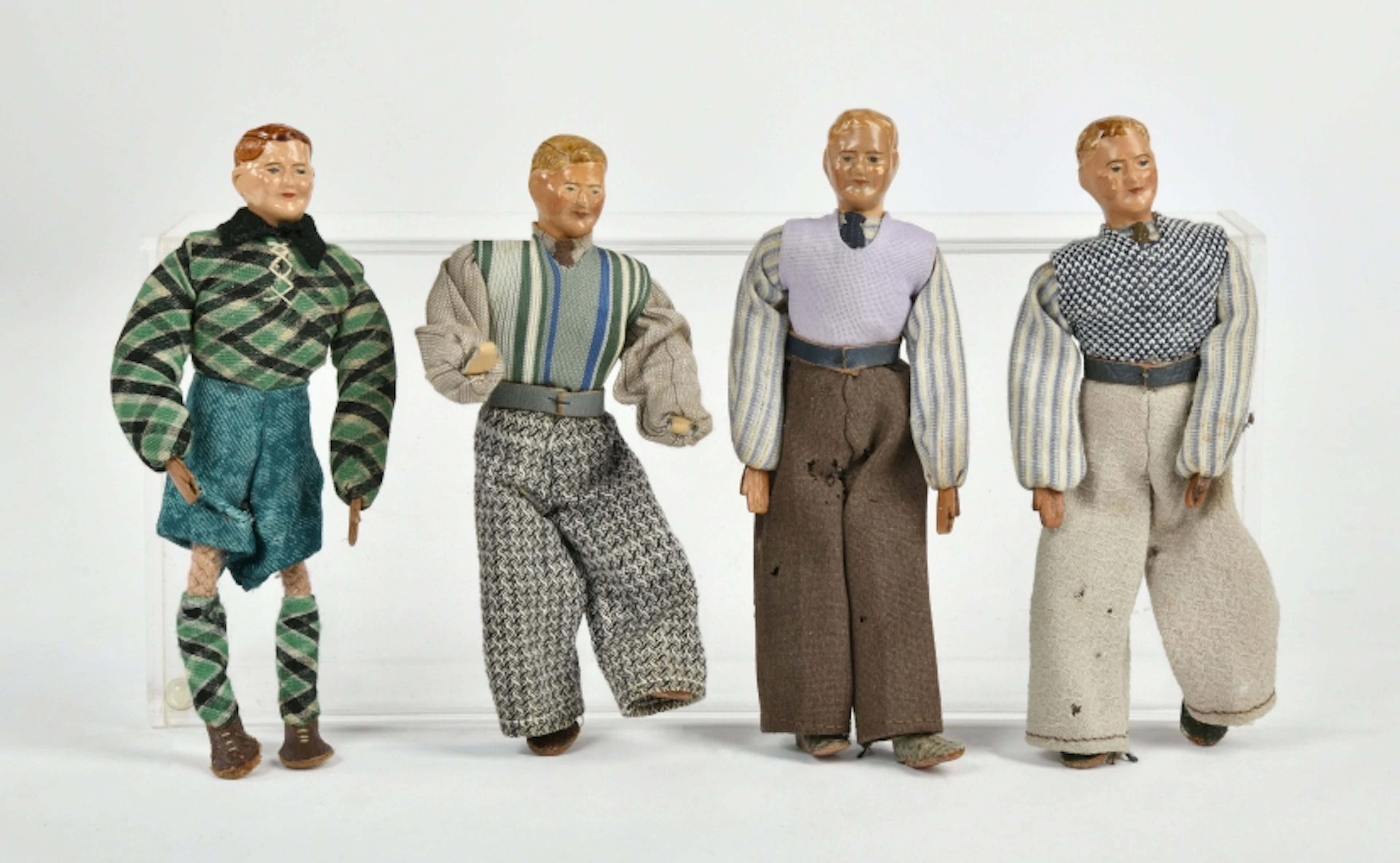 4 Stahlgelenk Sitzfiguren