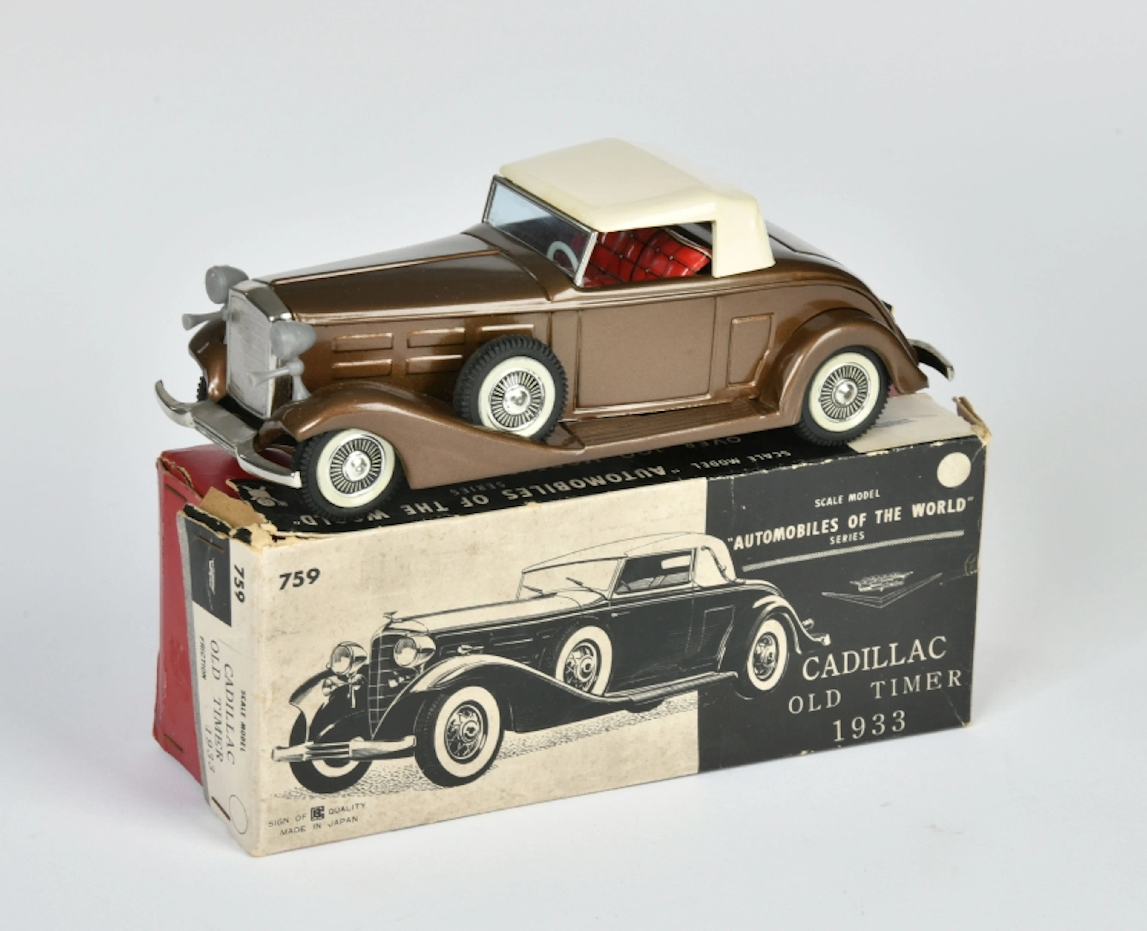 Bandai, Cadillac 1933 Oldtimer