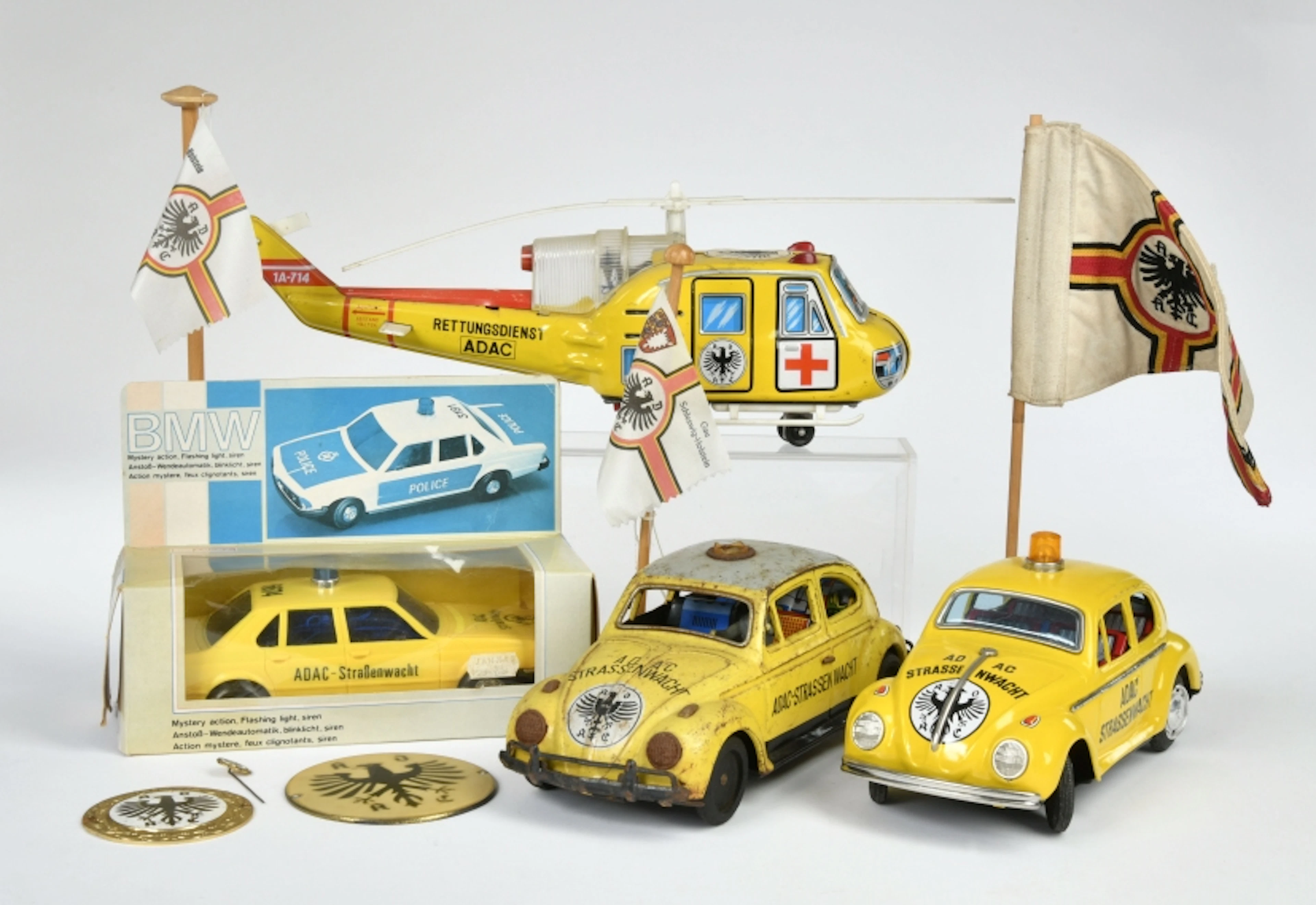 ADAC Konvolut, VW Käfer, Helikopter, Merchandise u.a.