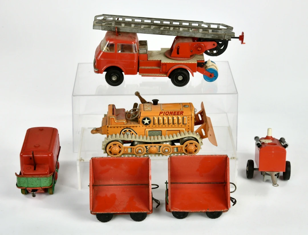 LBZ u.a., Lorenbahn, Feuerwehr etc.
