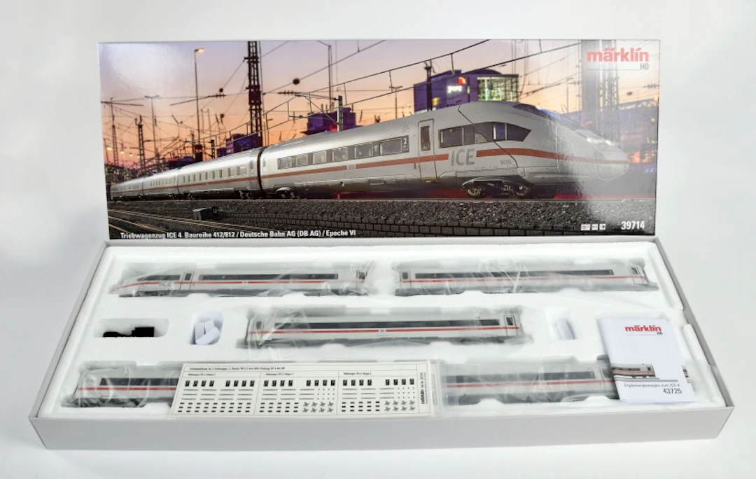 Märklin, 39714 Triebwagenzug ICE 4 Baureihe 412/812
