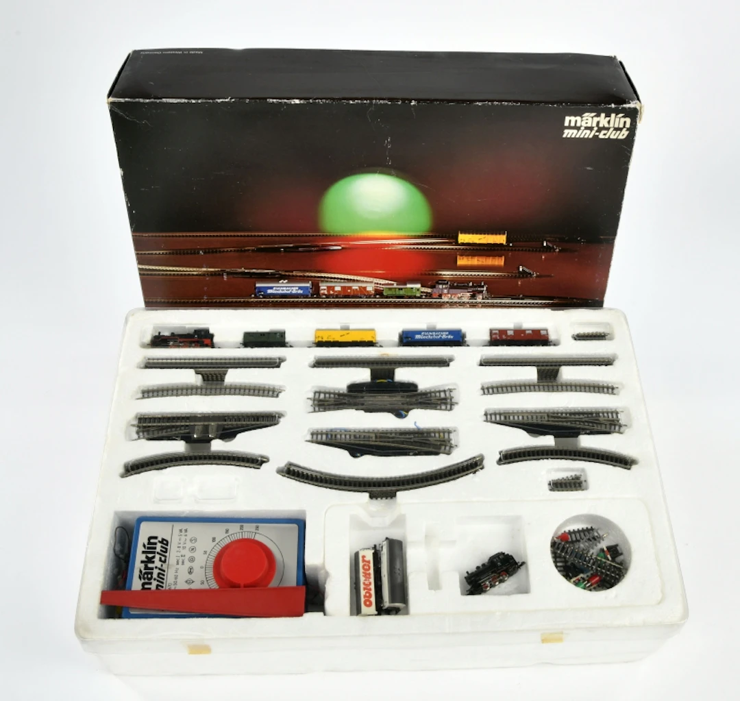 Märklin, Mini Club 8158 Spur Z Güterzug mit Fahrgerät