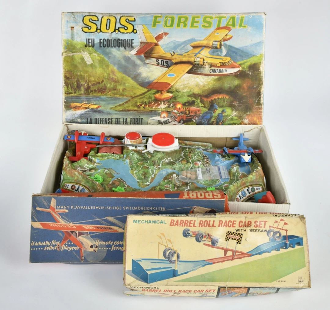 HWN, Jugati u.a., 3 Auto- und Flugspiele