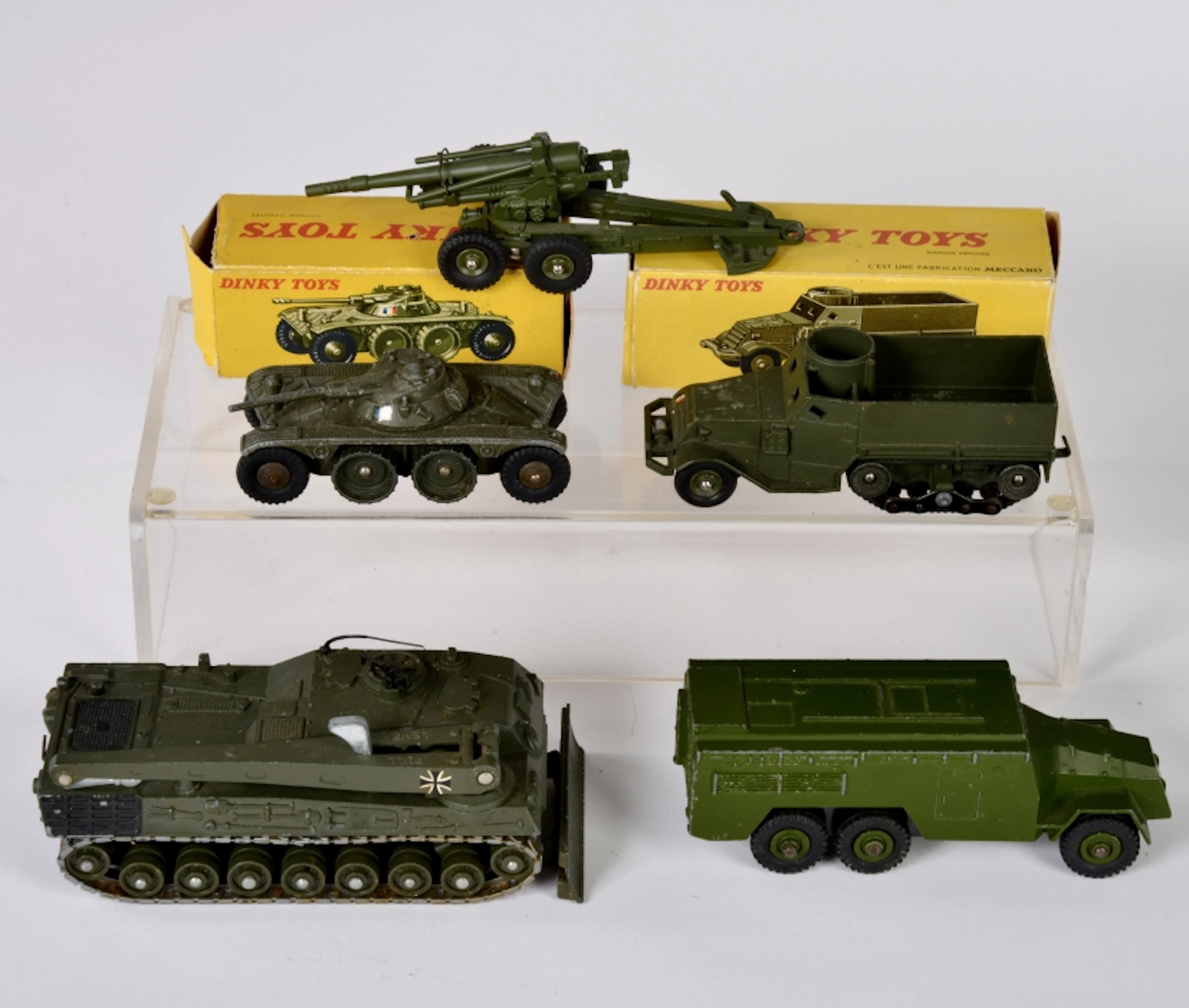 Dinky Toys, 5 Militärmodelle