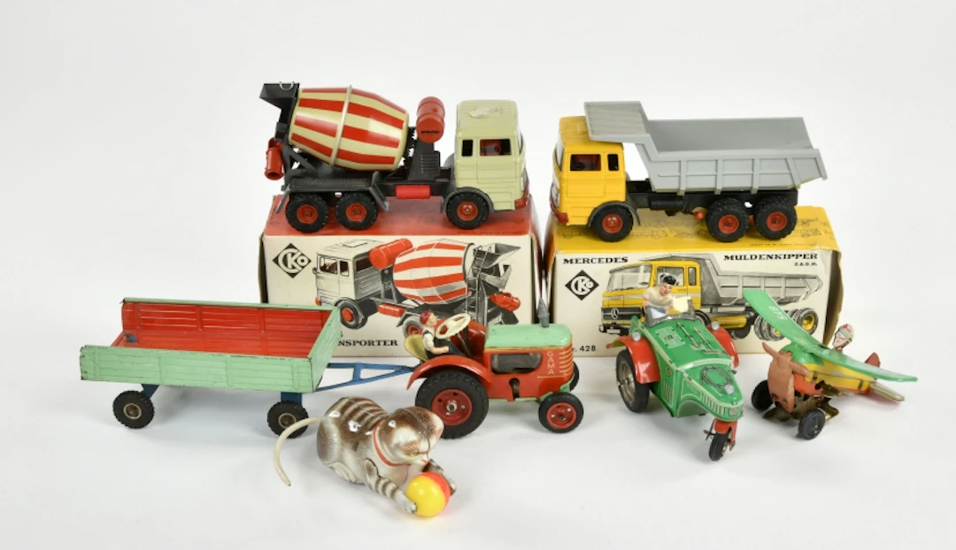 Gama, CKO u.a., Fahrzeuge
