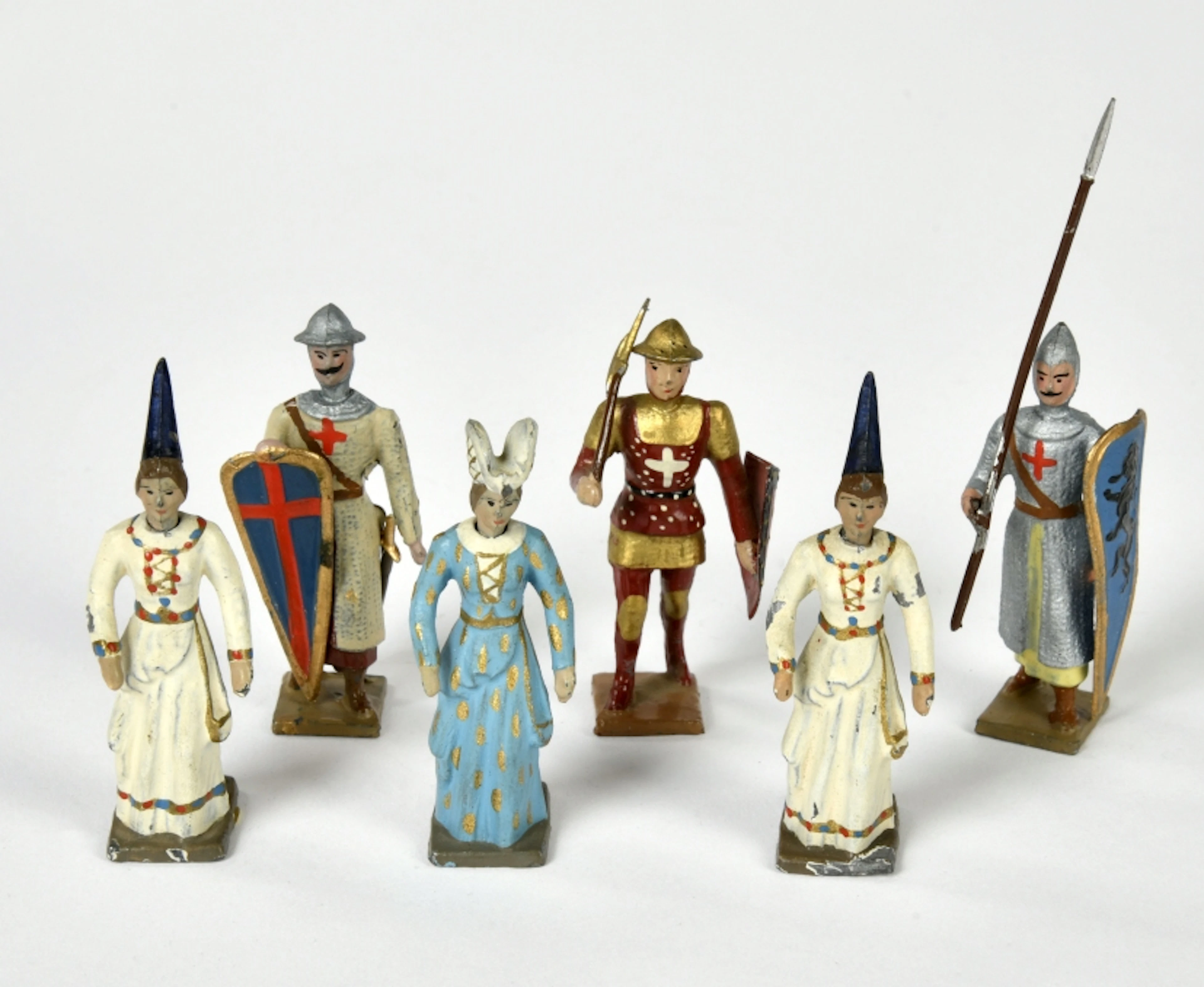 CBG, 6 Ritter und Hofdamen
