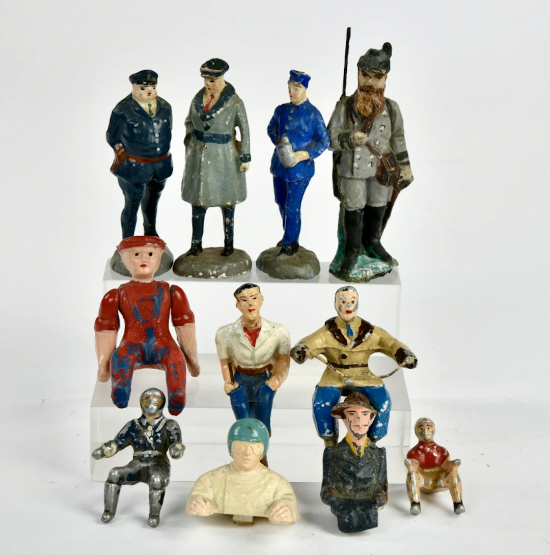 Diverse Figuren