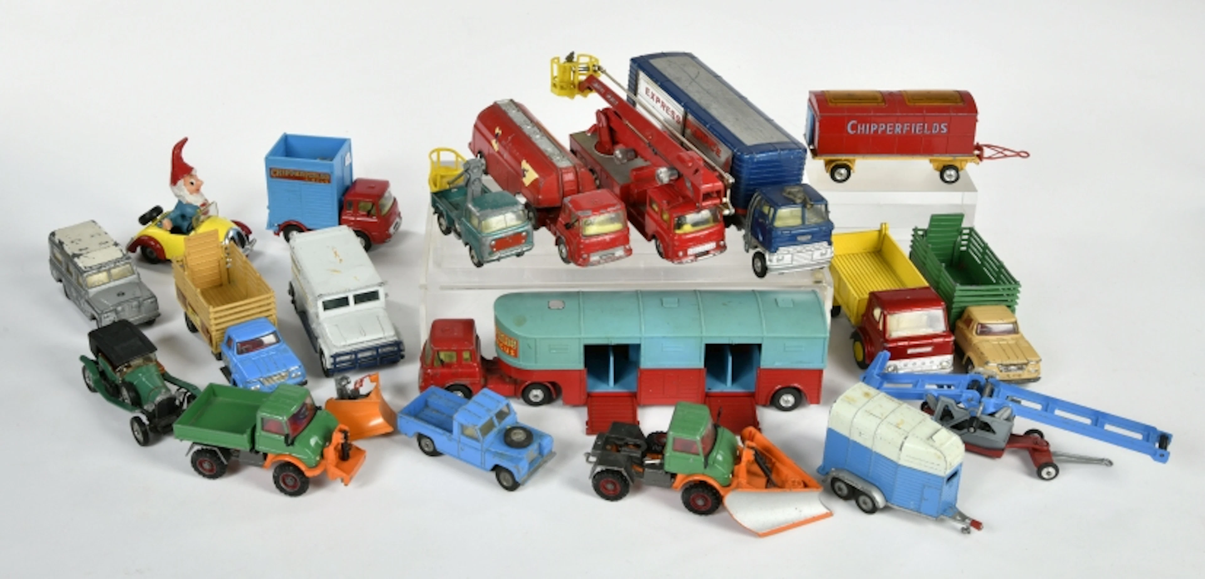 Grosse Konvolut Corgi, Dinky, Spoton