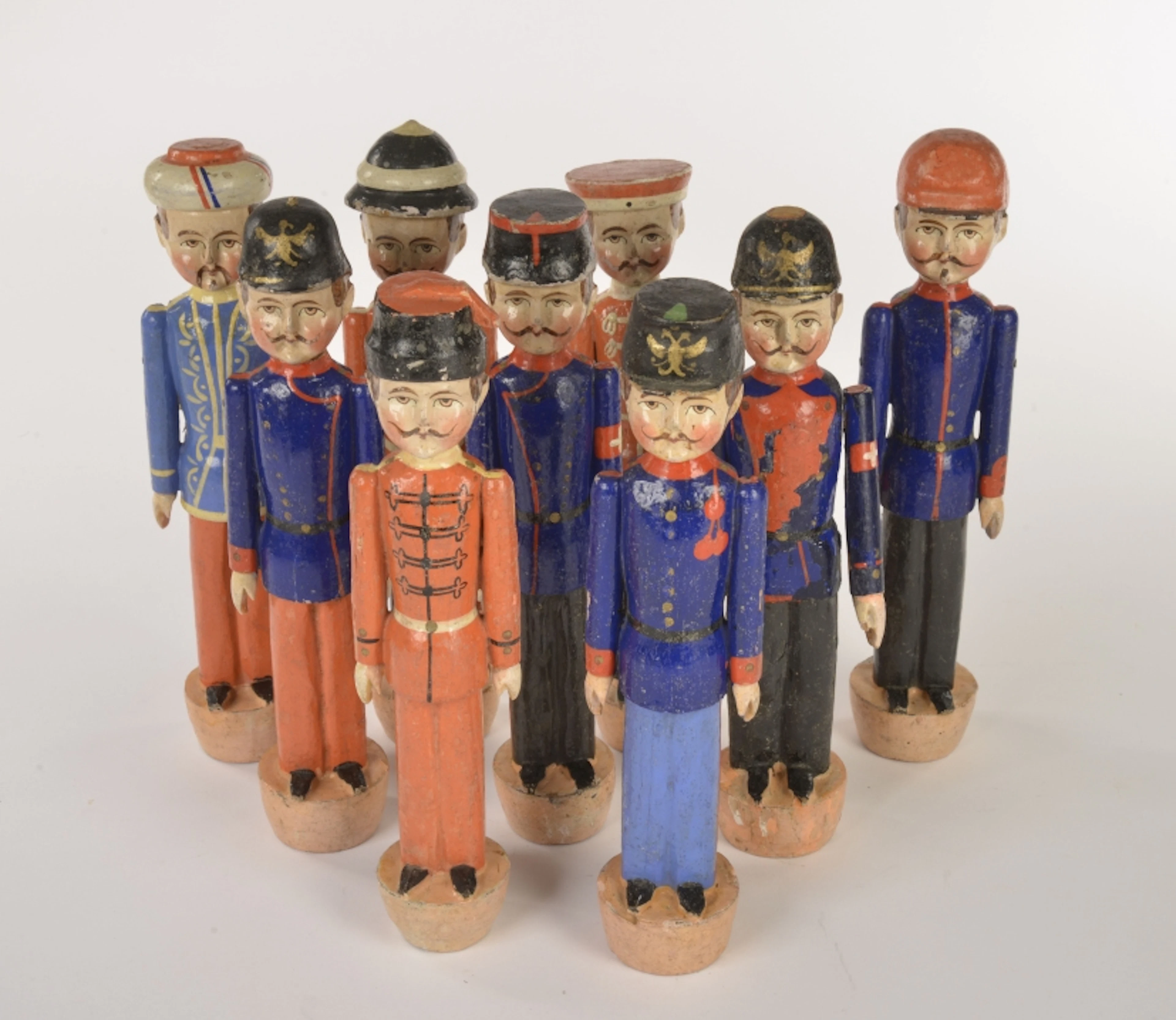 Kegel-Militär-Figuren