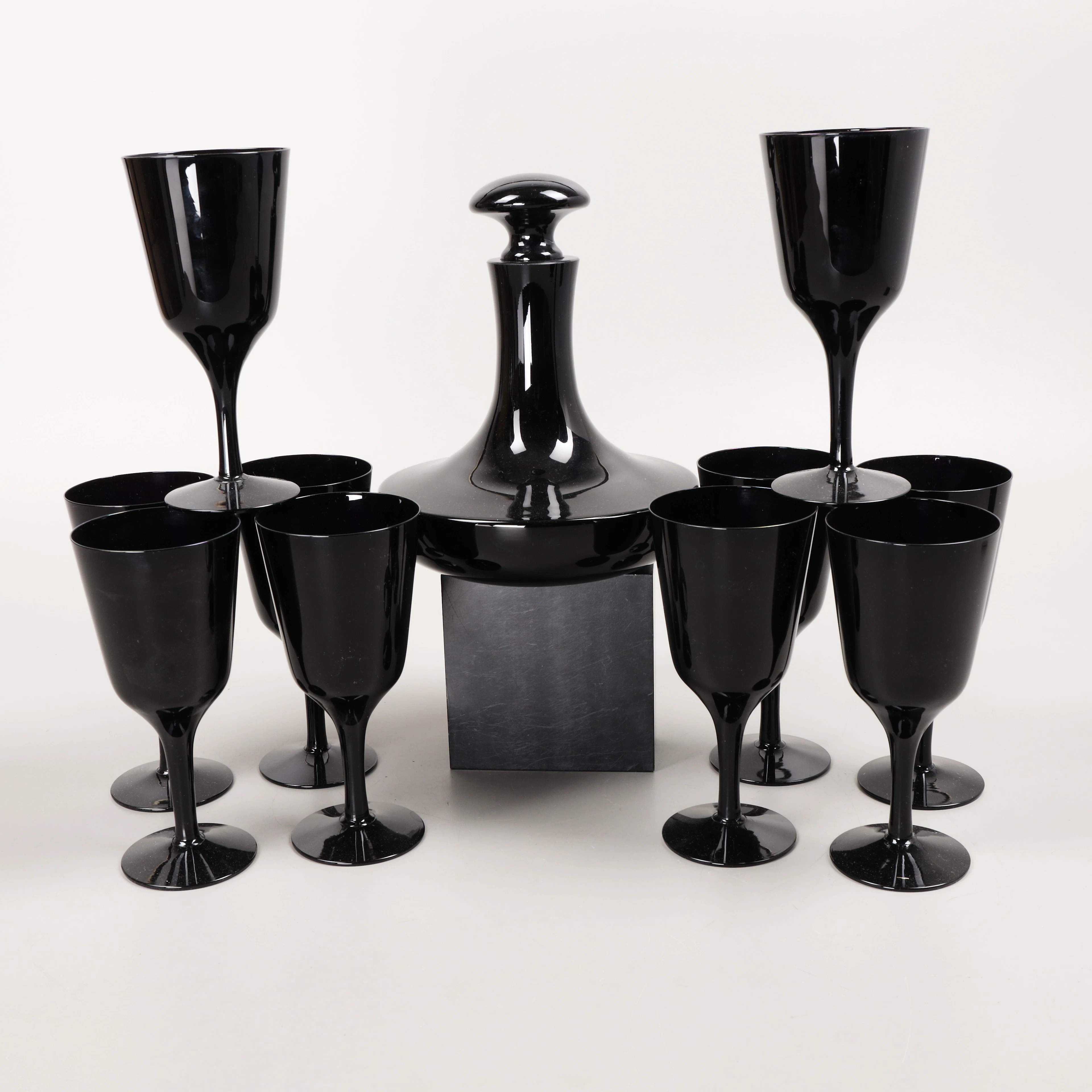 KARAFF OCH VINGLAS, 11 delar, Älghults glasbruk, 1900-talets andra hälft.