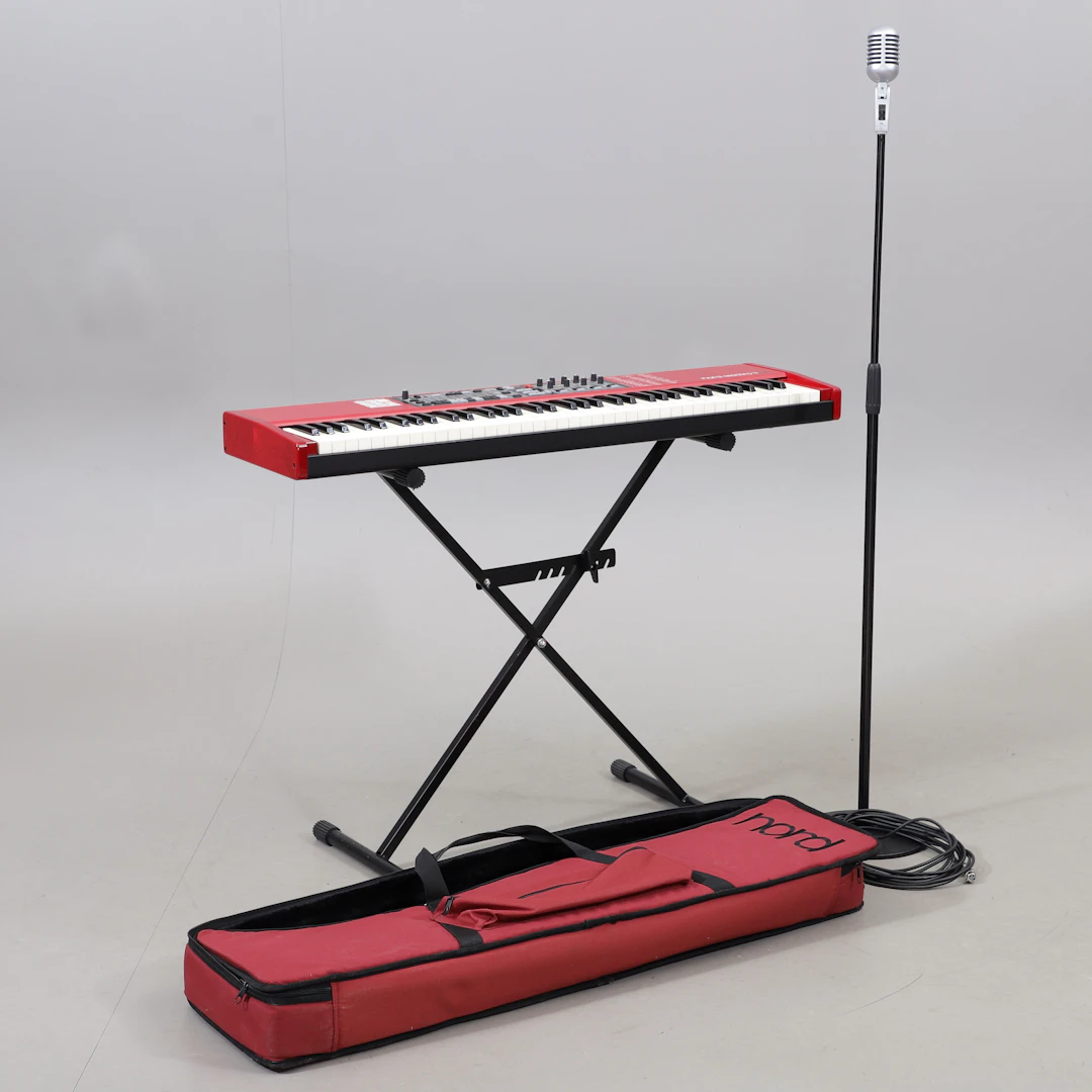 ELPIANO/ORGEL samt mikrofon, Nord "electro 3".