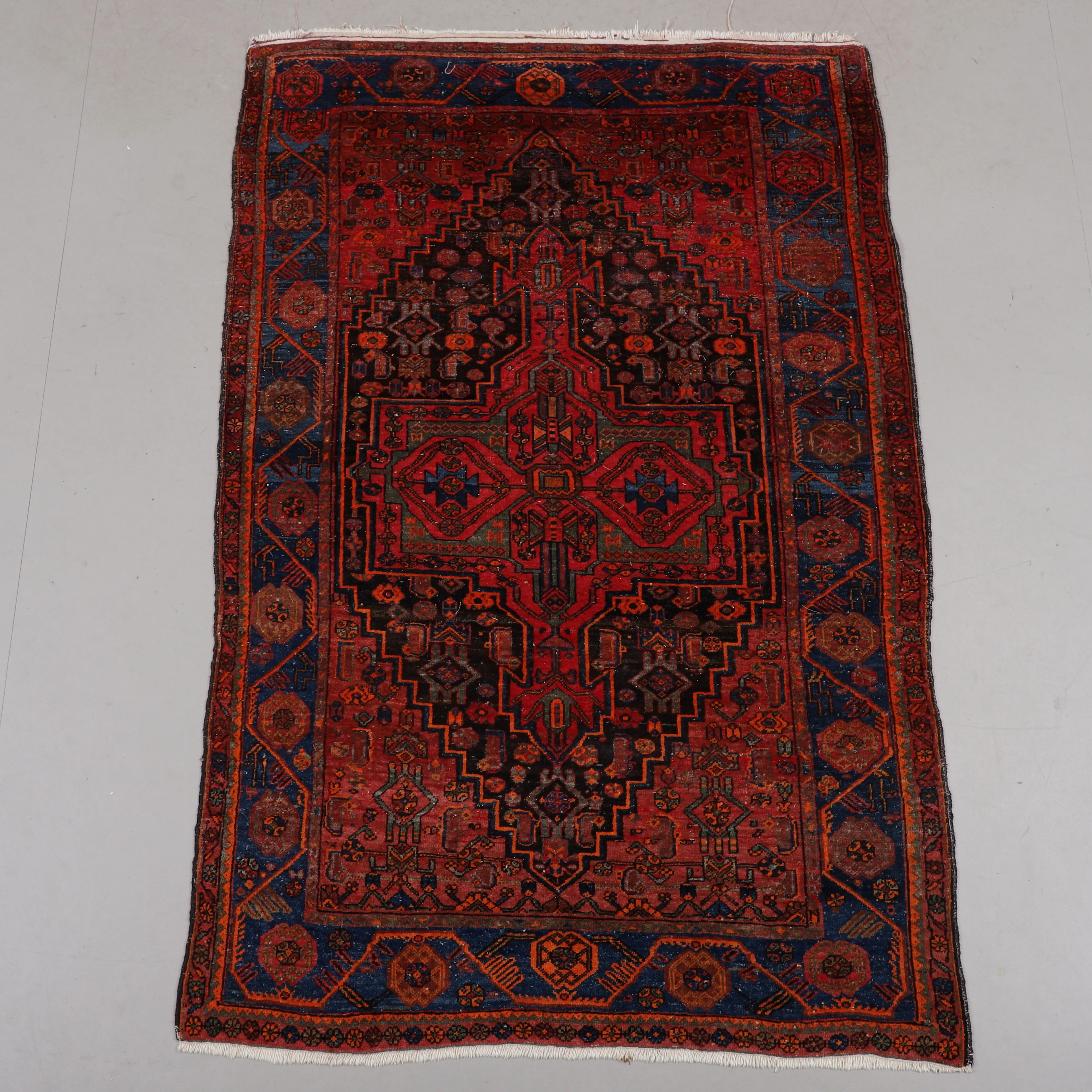 MATTA, orientalisk, 195 x 127 cm.