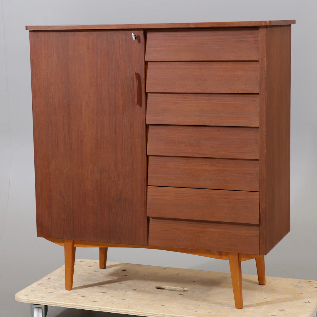 SKÅP/BYRÅ, teak, 1950/60-tal.