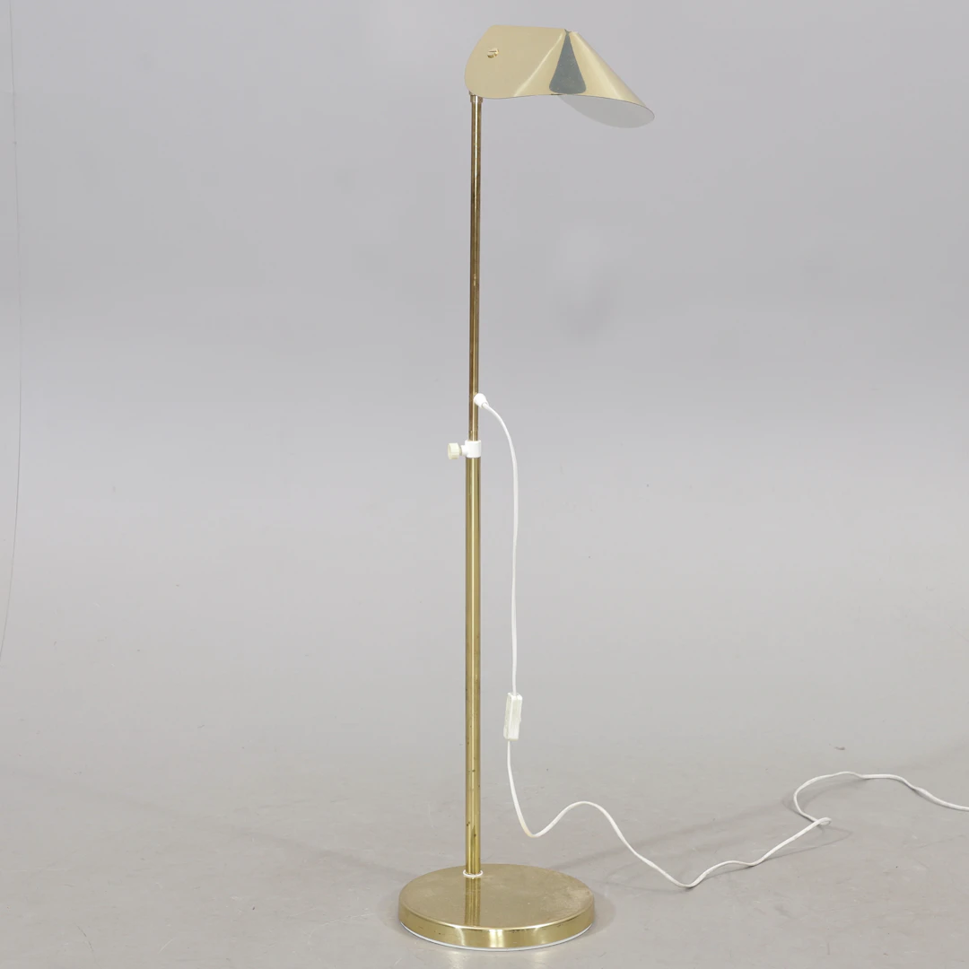 GOLVLAMPA, mässing, Aneta, 1900-talets andra hälft.