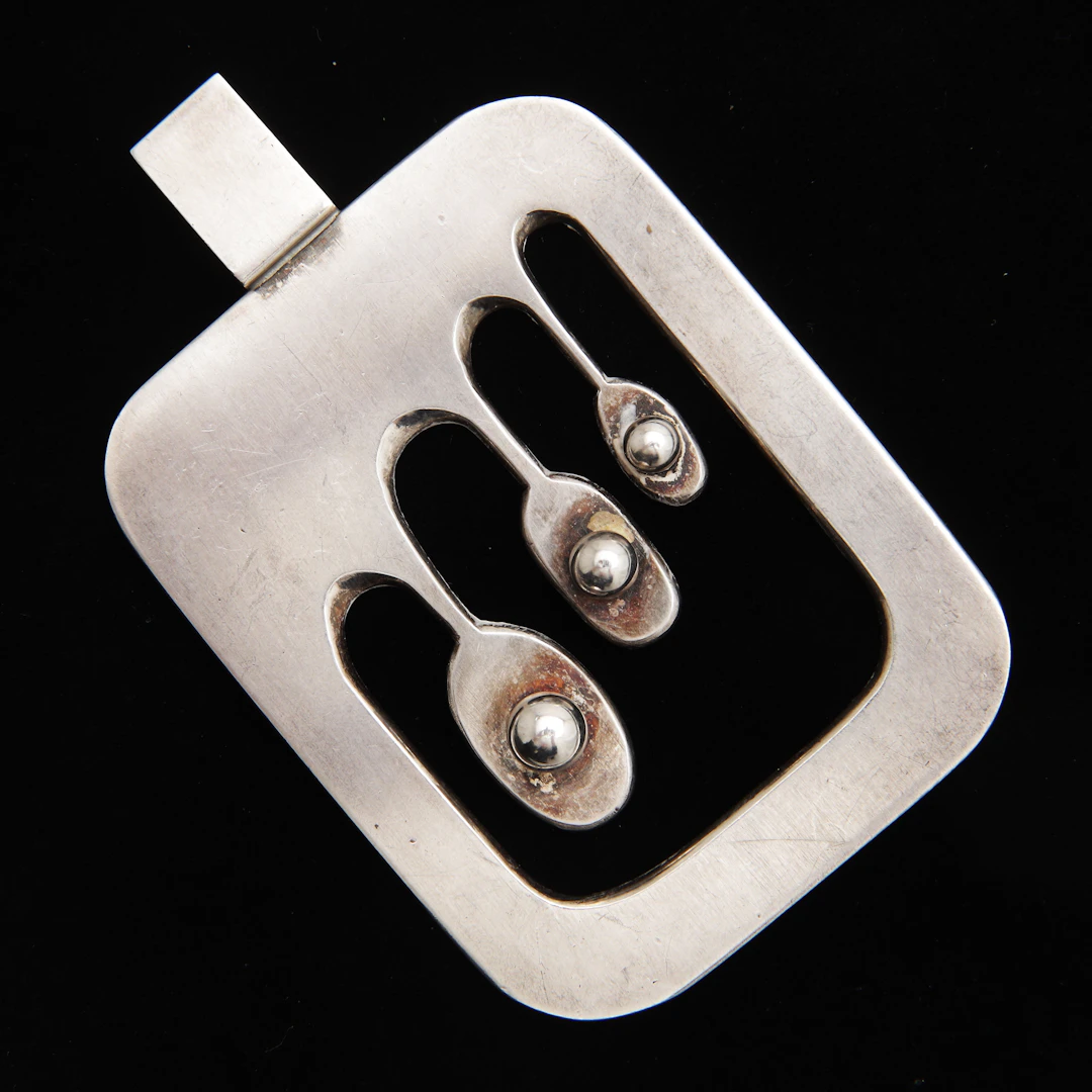 HÄNGE, silver, Steneby, vikt 78 gram.