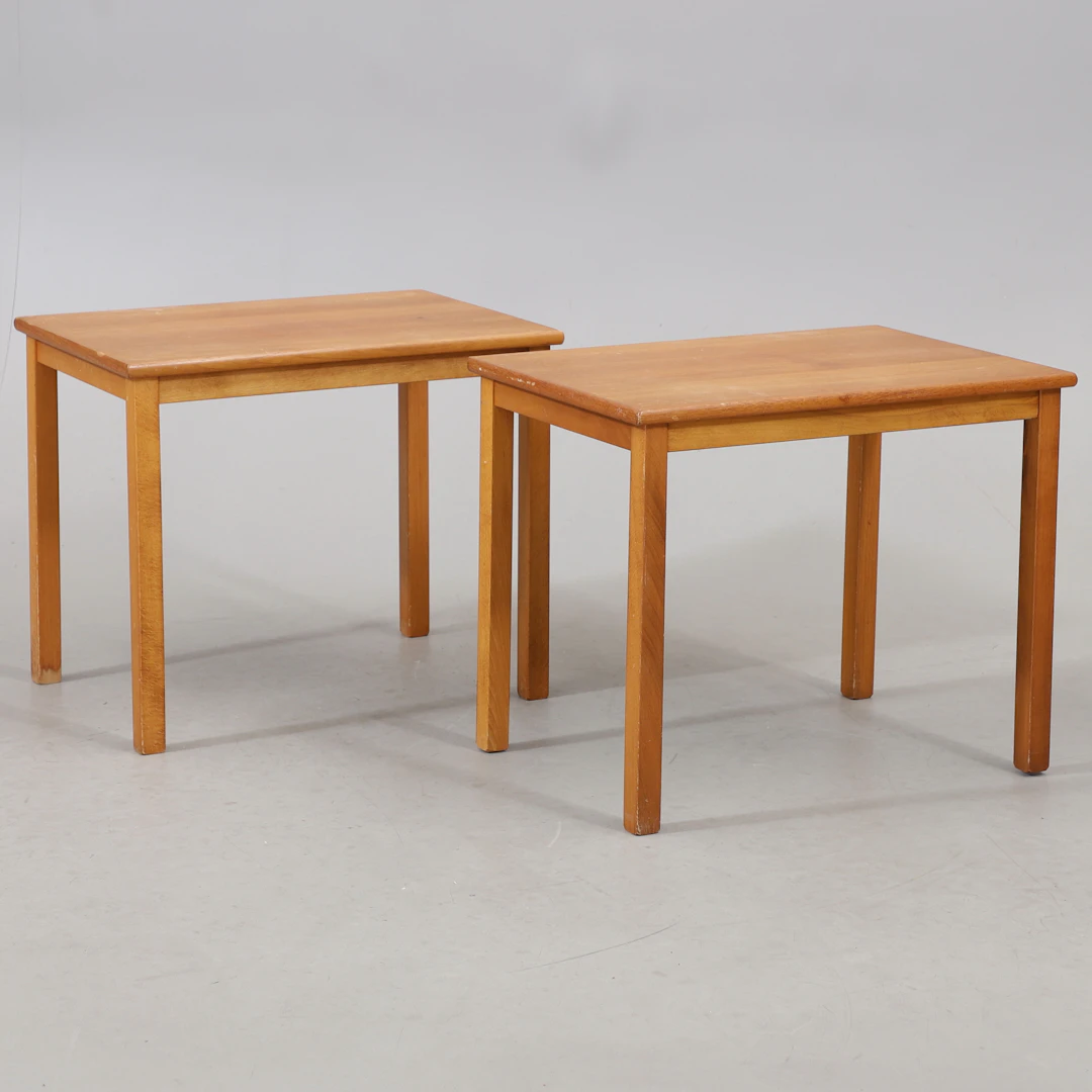 LAMPBORD/SIDOBORD, ett par, teak, 1960/70-tal.