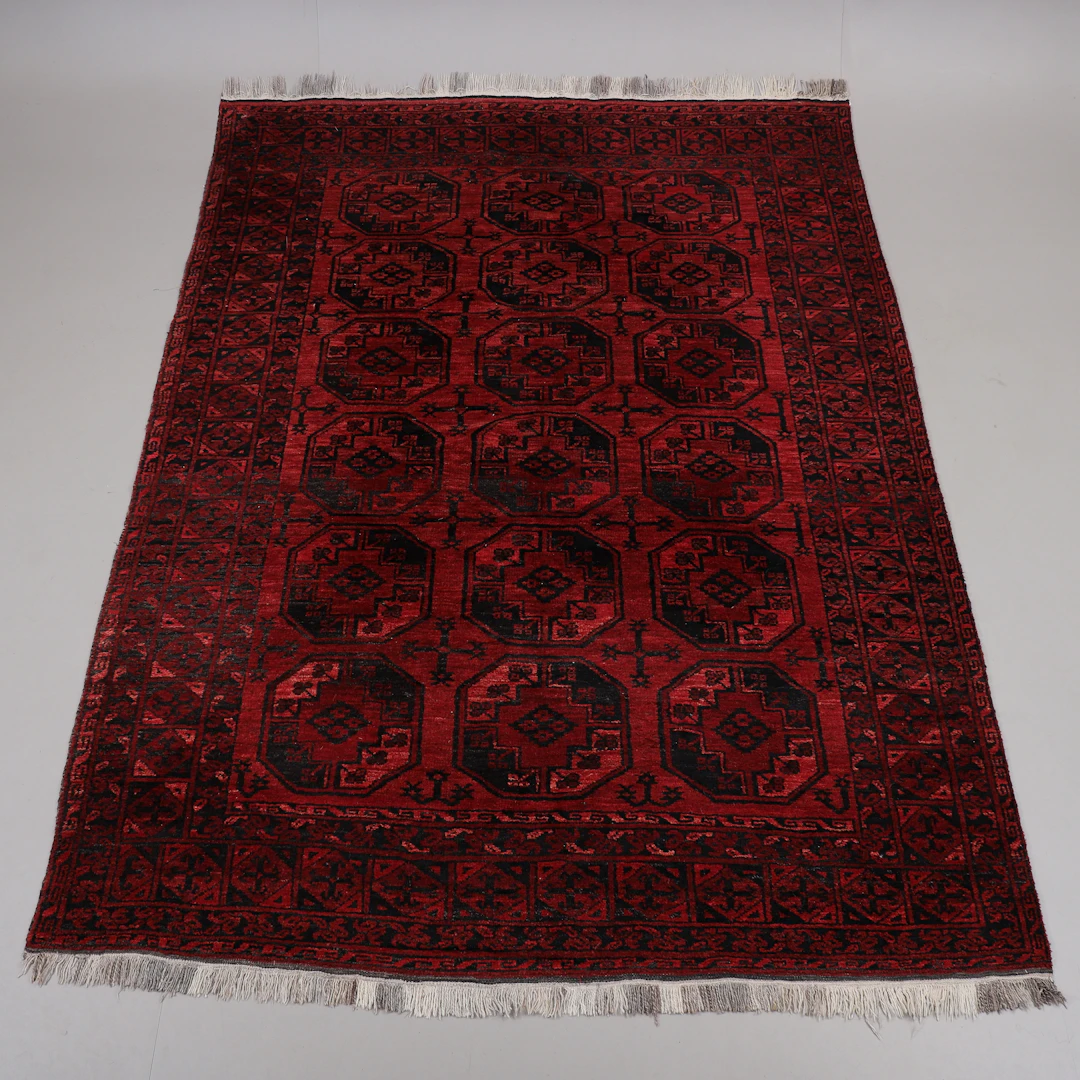 MATTA, orientalisk, 325 x 230 cm.