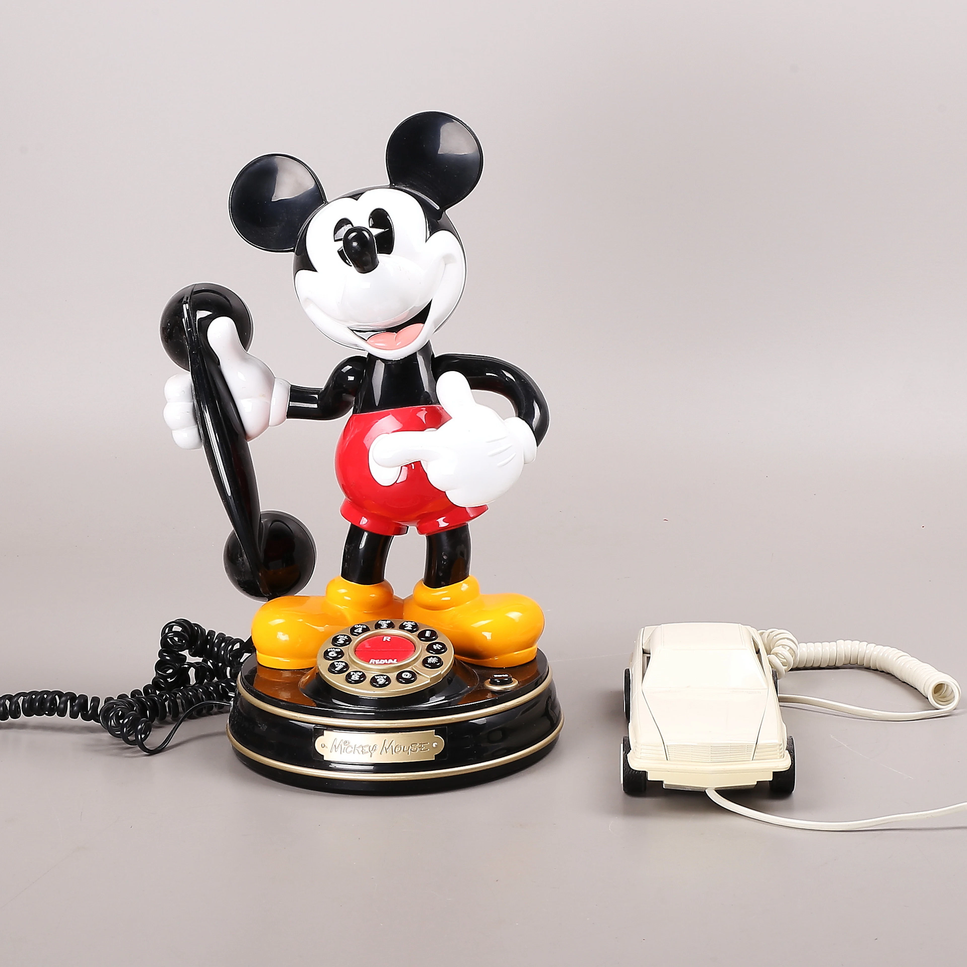 TELEFONER, 2 st, Mercedes Benz och Musse Pigg, Disney, M H Sagan.