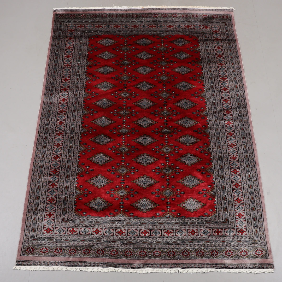 MATTA, Pakistan, 186 x 260 cm.