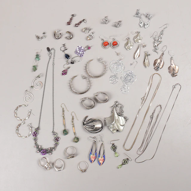 ÖRHÄNGEN, HALSBAND, RINGAR, silver mm.