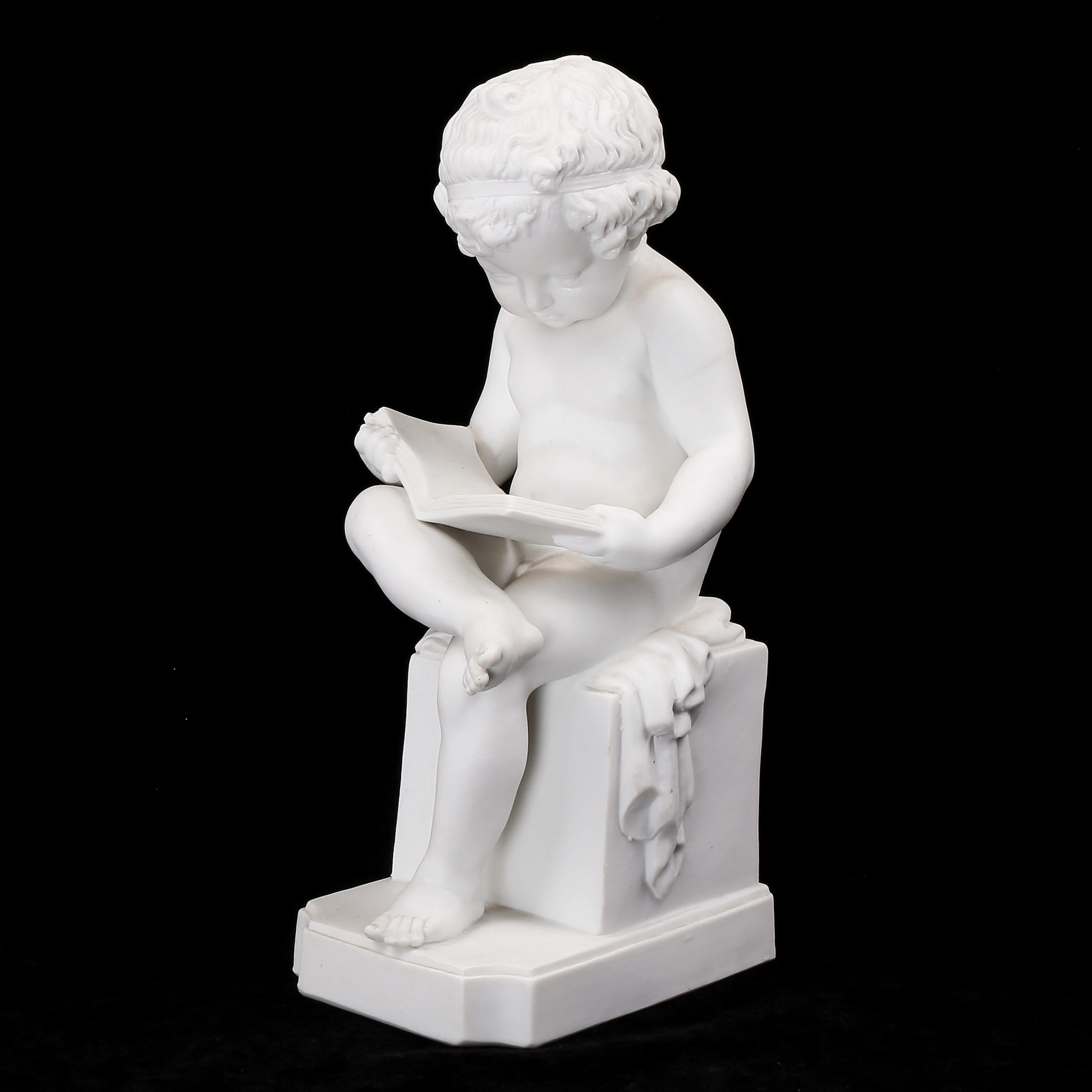 FIGURIN, parian, "Läsande gosse".
