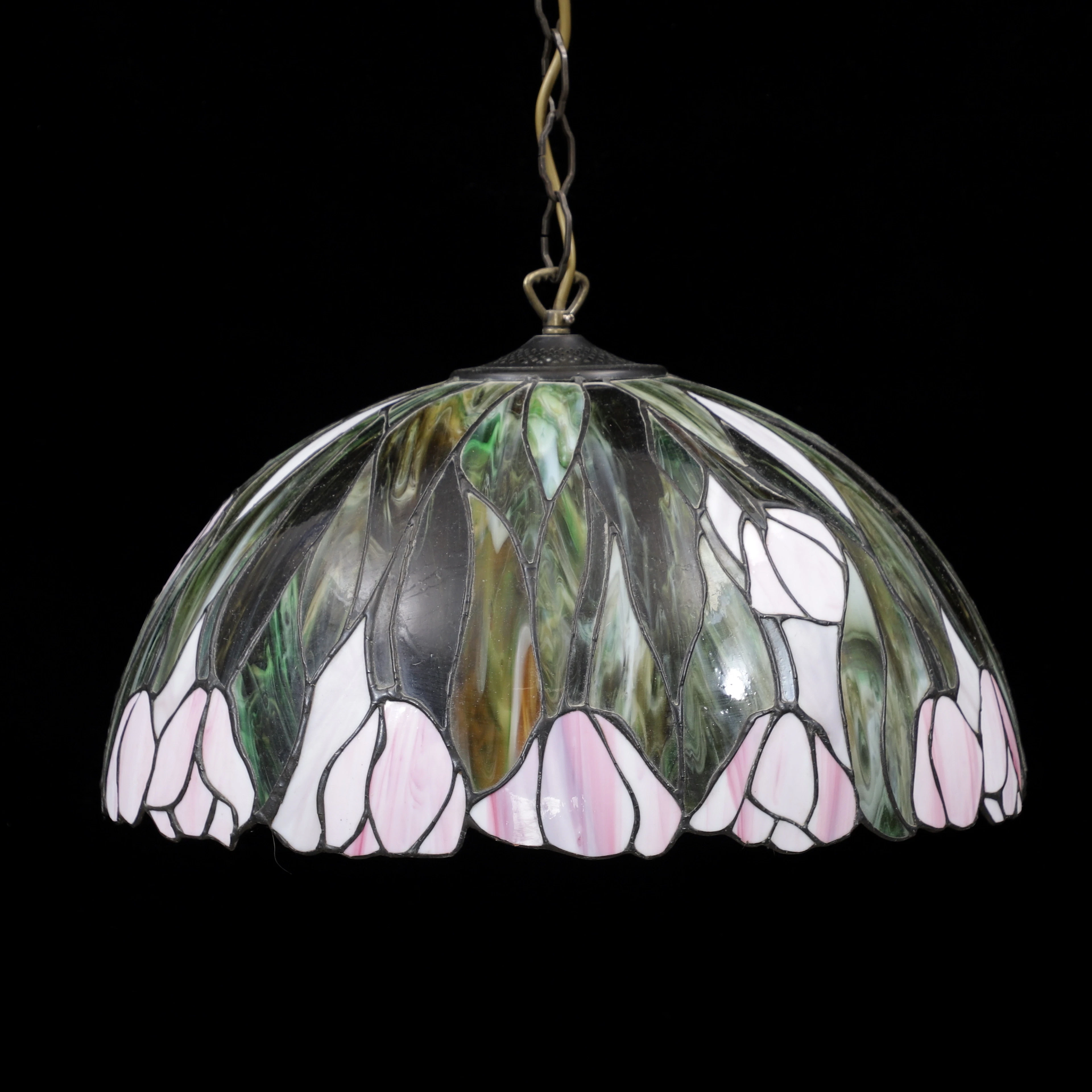 TAKLAMPA, tiffanystil, 1900-talets andra hälft.