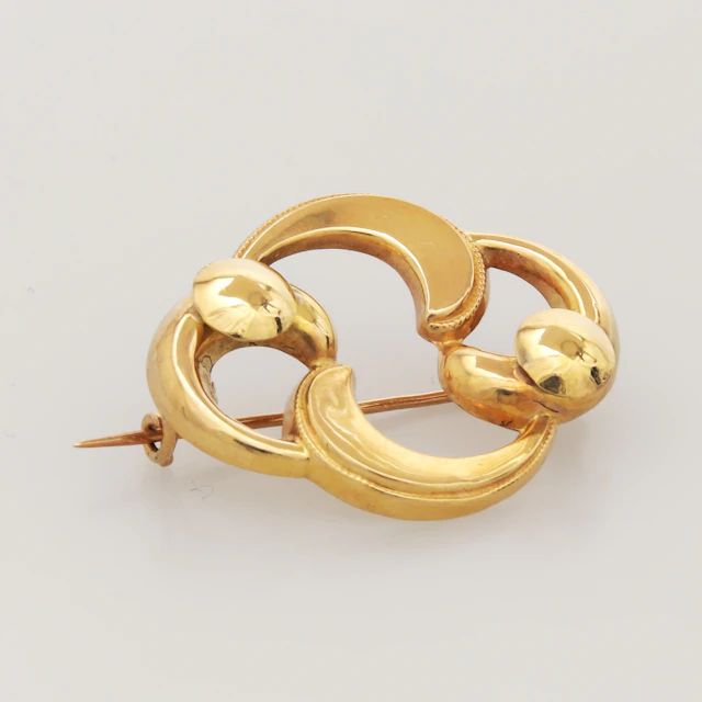 BROSCH, guld 18k, vikt 2,50 gram.