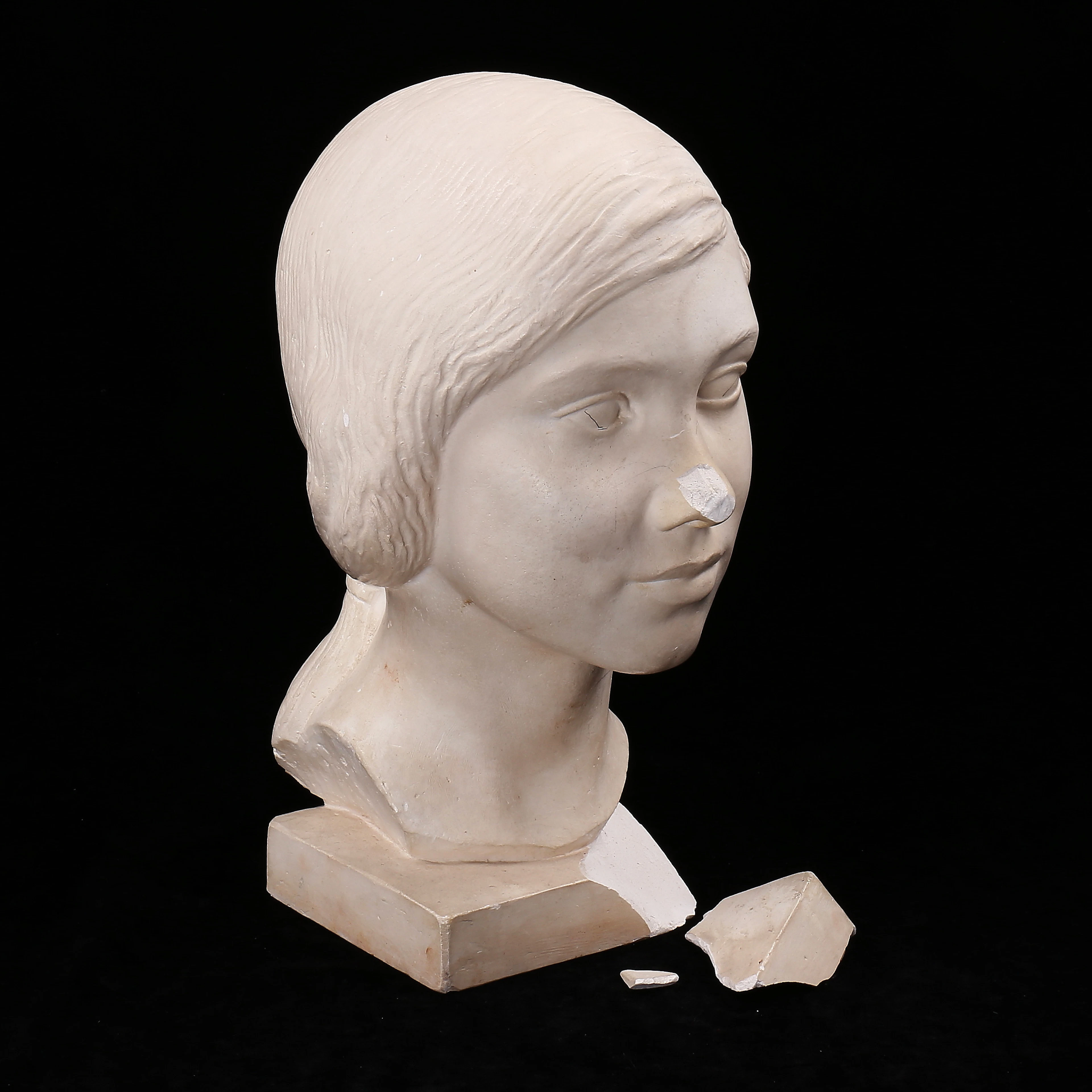 CARL ELDH. Skulptur av Brita Eldh, gips, signerad.