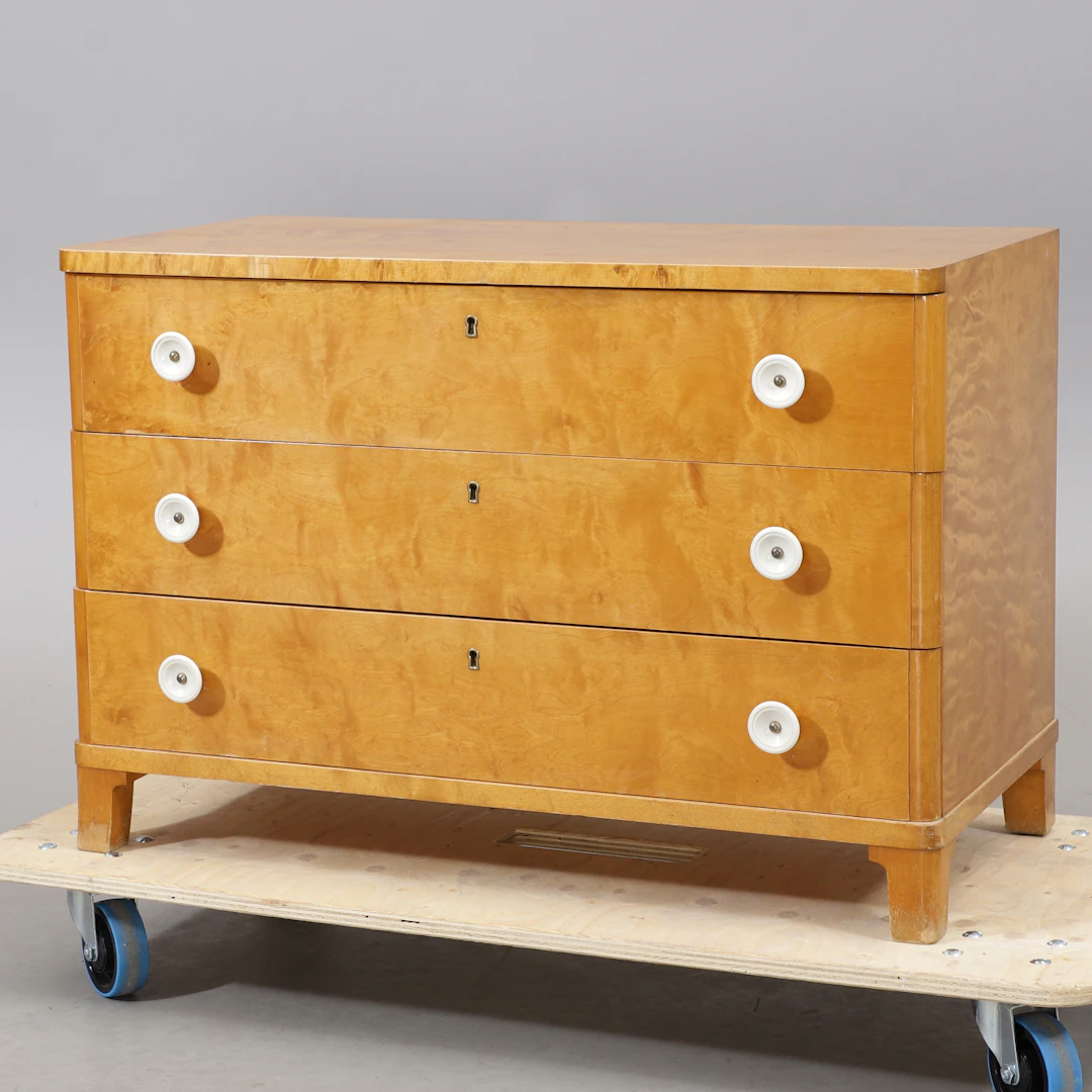 BYRÅ, flambjörk, Swedish Modern, 1930/40-tal.