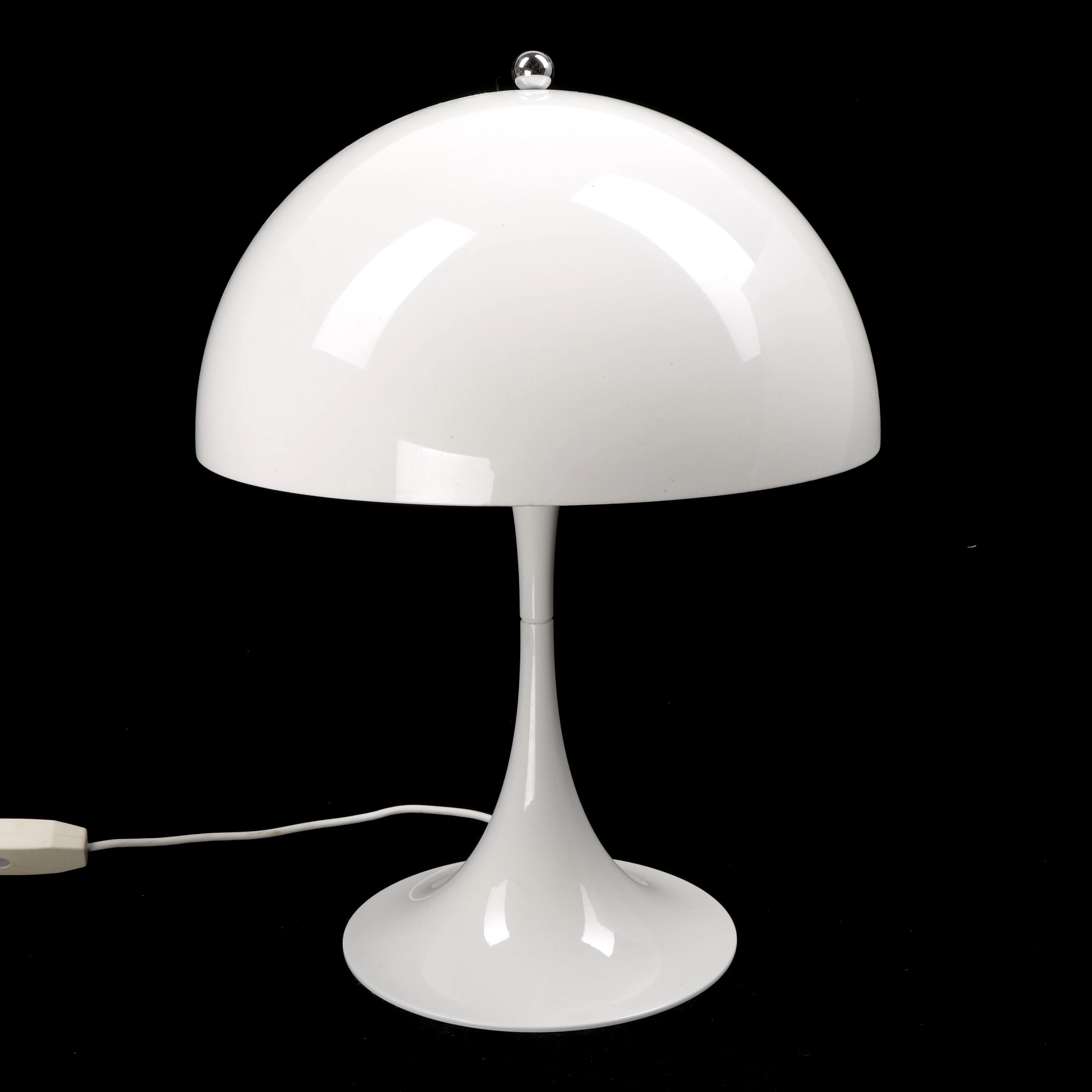 VERNER PANTON. Bordslampa, "Panthella Mini", Louis Poulsen, Danmark.